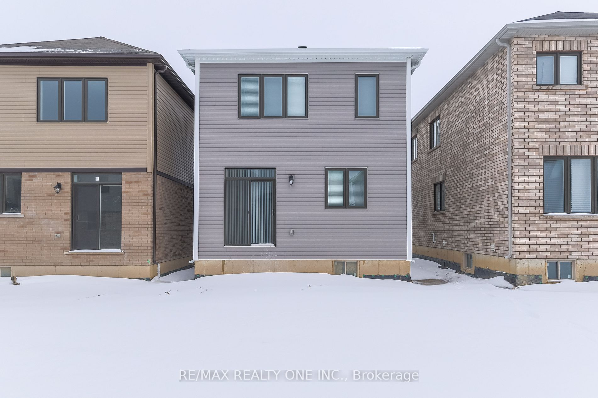 20 Amos Ave