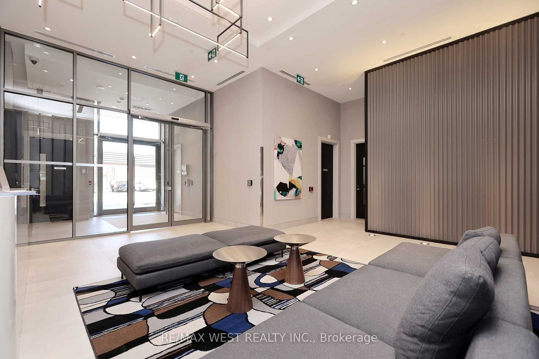 212 King William St, #618