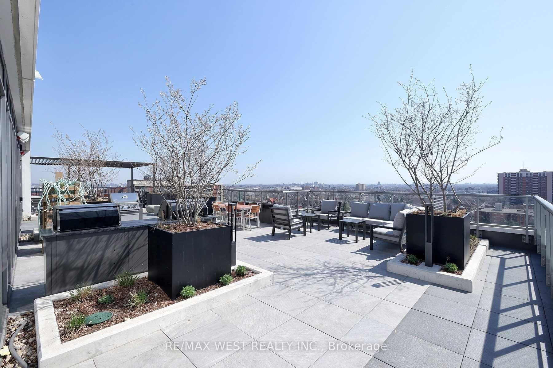 212 King William St, #618