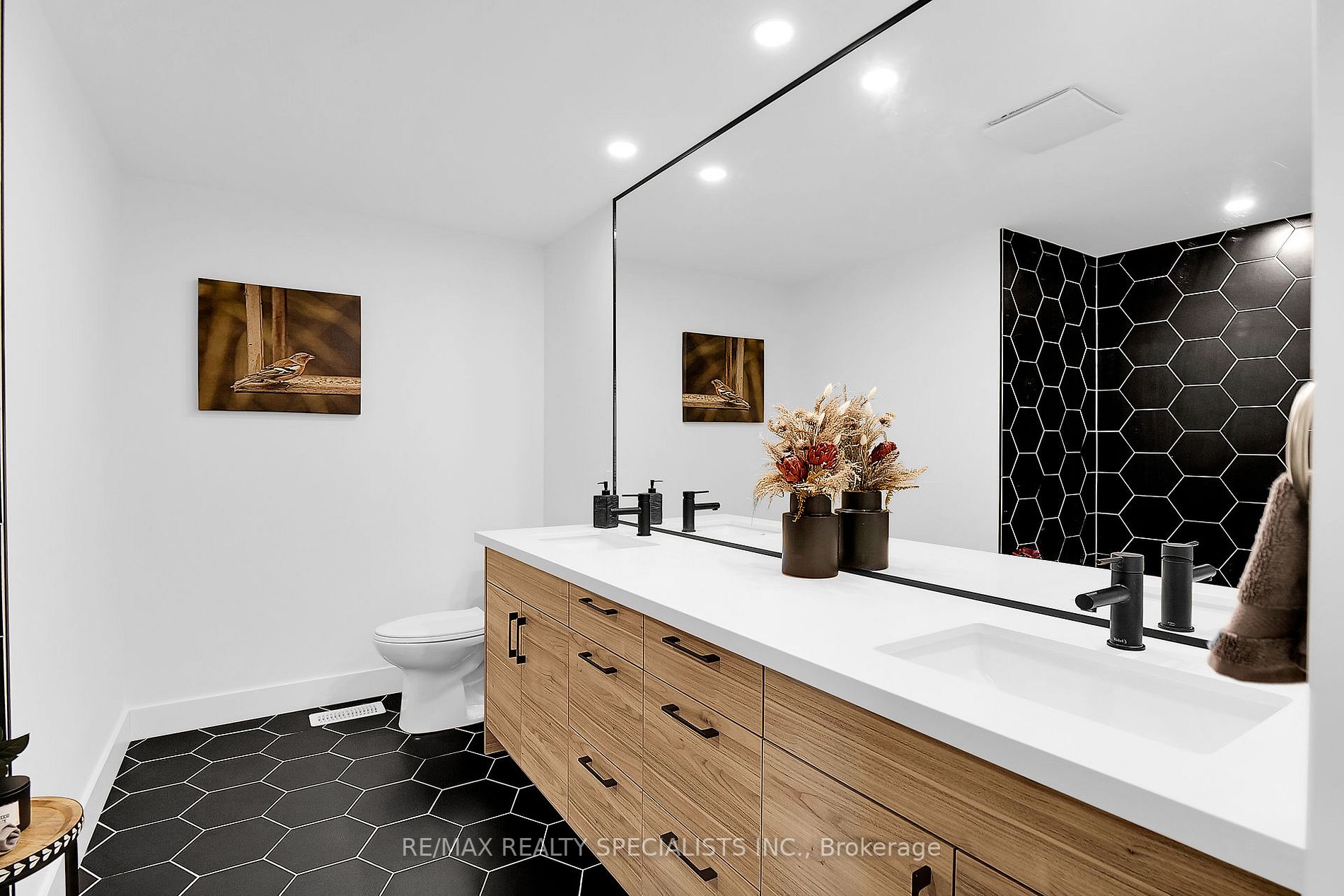 Listing X6098480 - Large Photo # 27