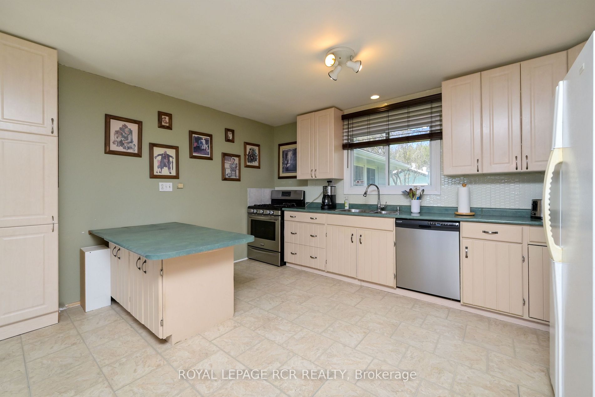 Listing X6099208 - Large Photo # 14