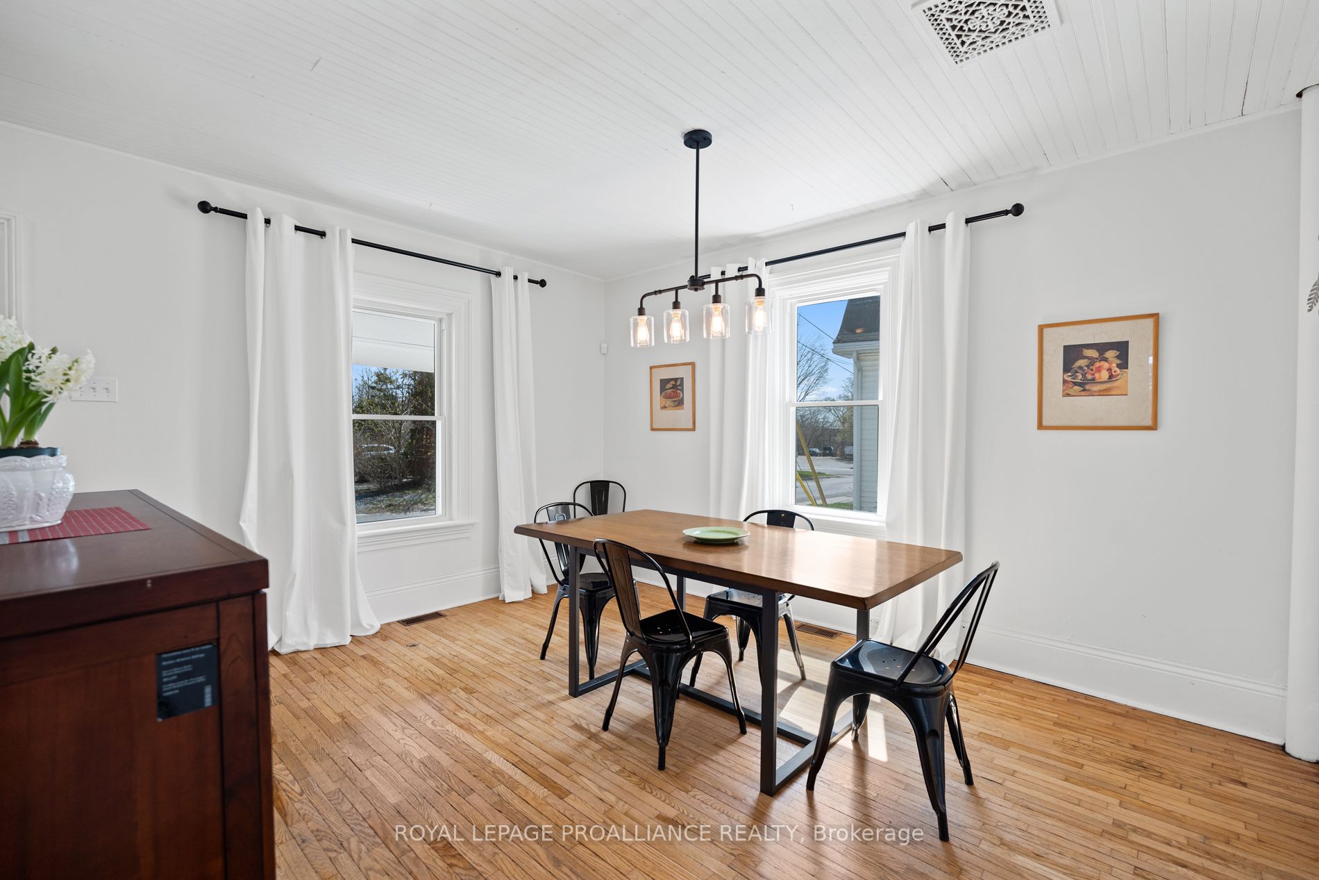 3 Corey St