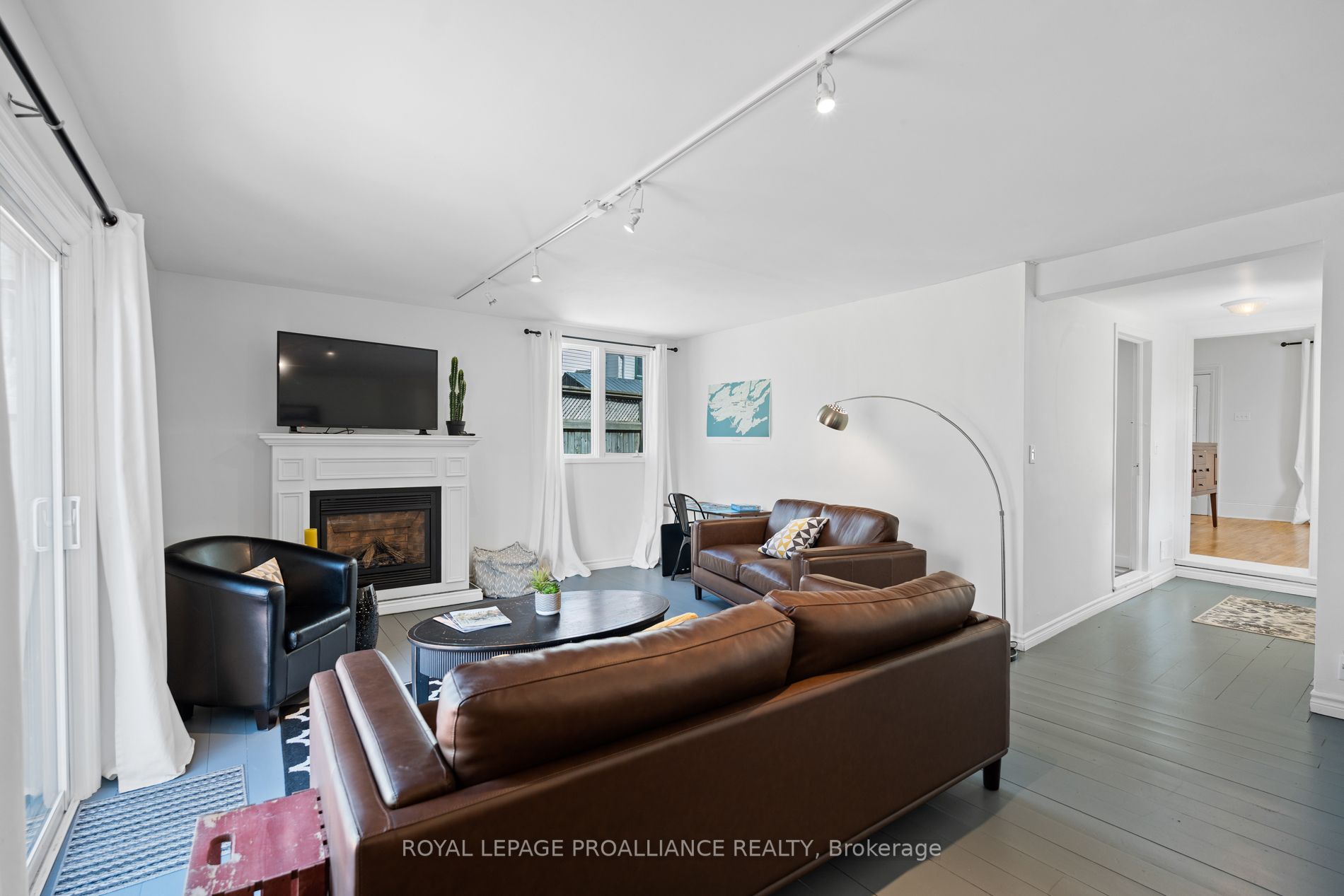 3 Corey St