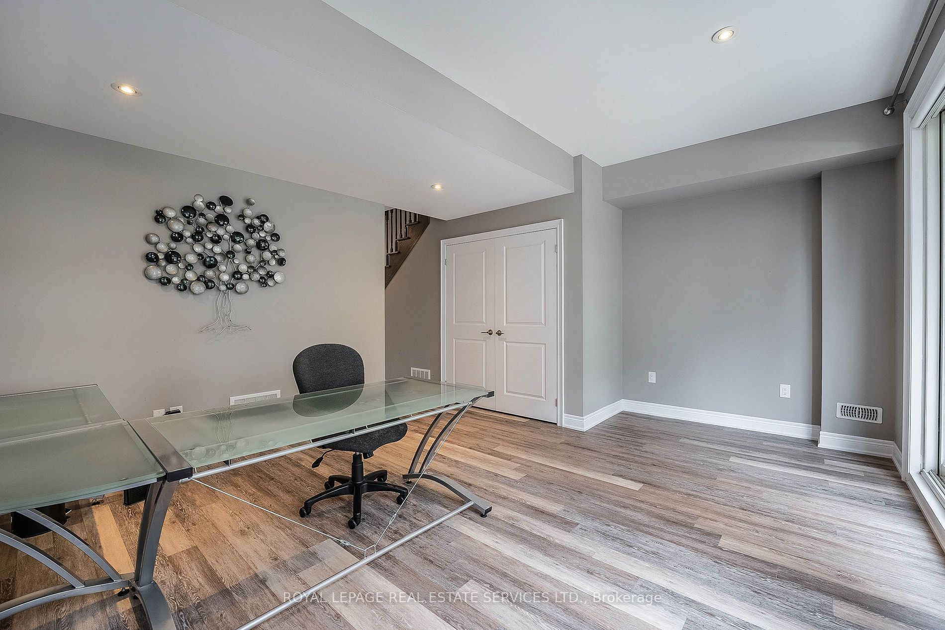 16 Waterview Lane