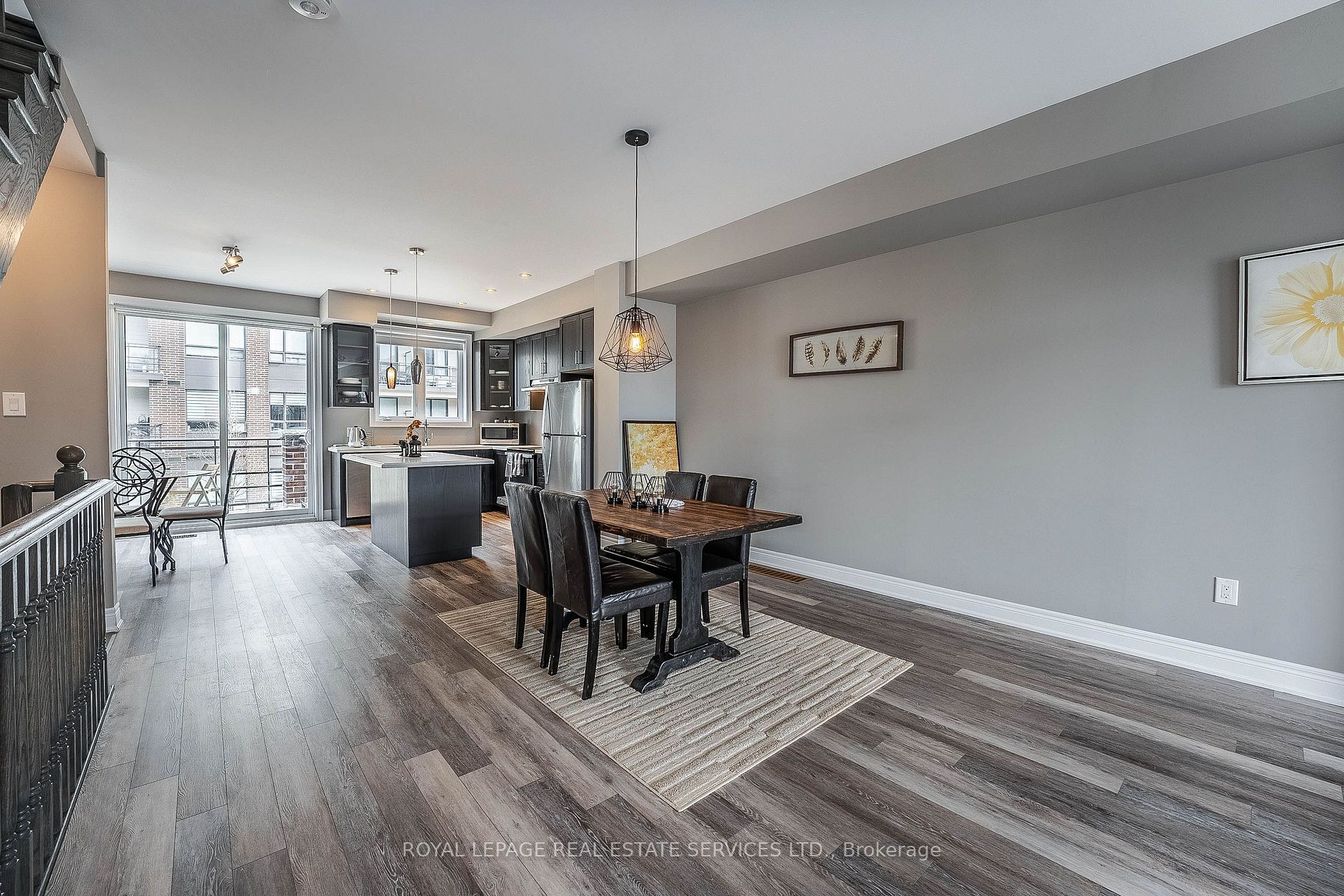 16 Waterview Lane