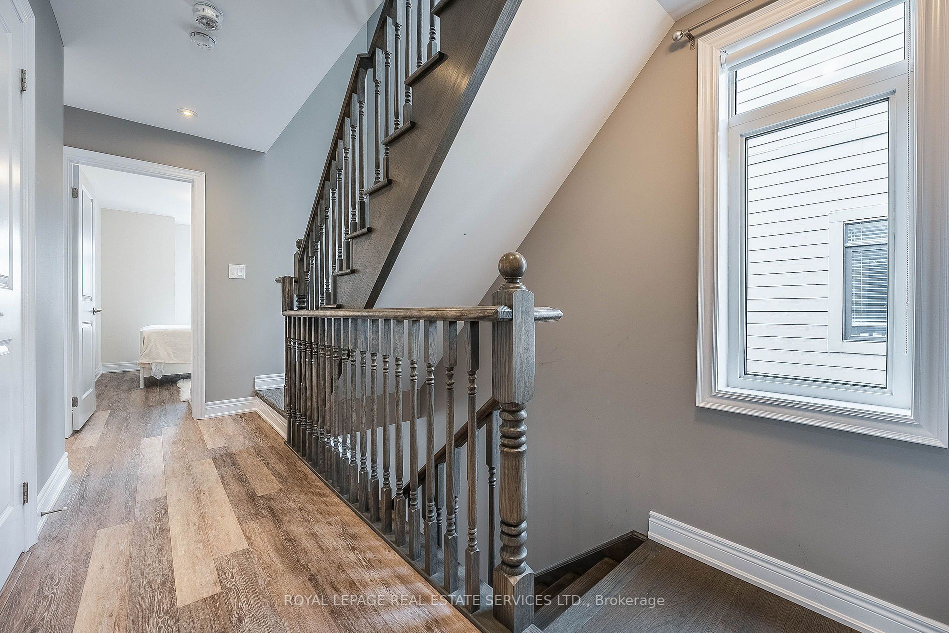 16 Waterview Lane