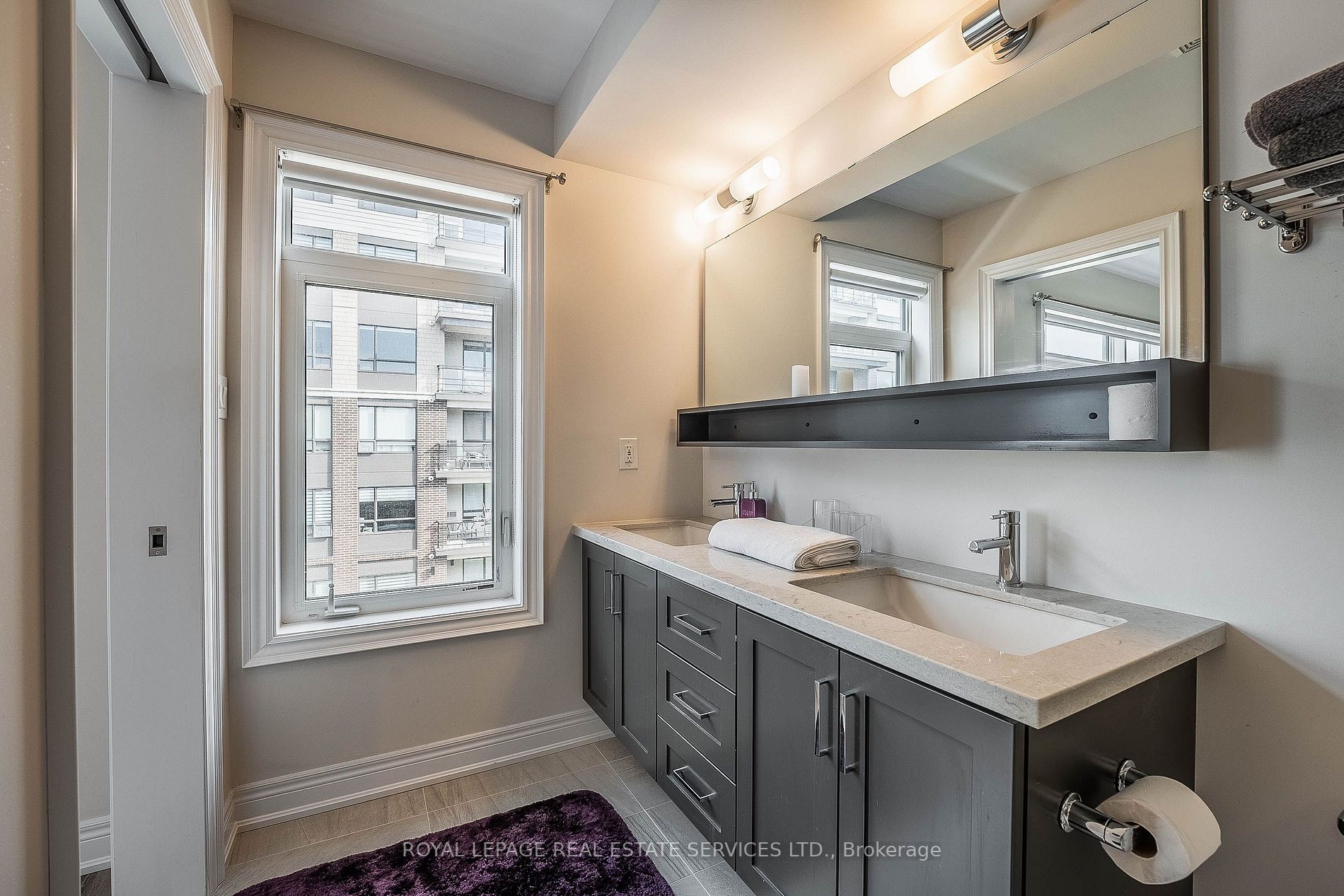 16 Waterview Lane