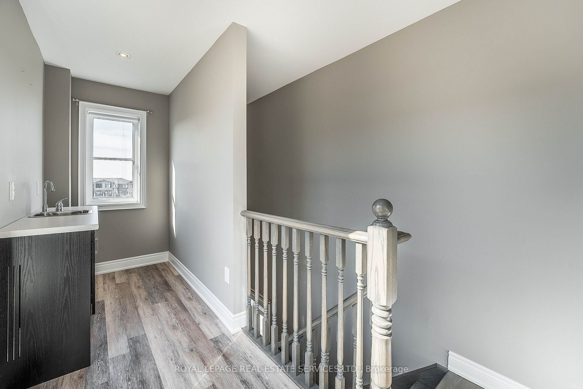 16 Waterview Lane