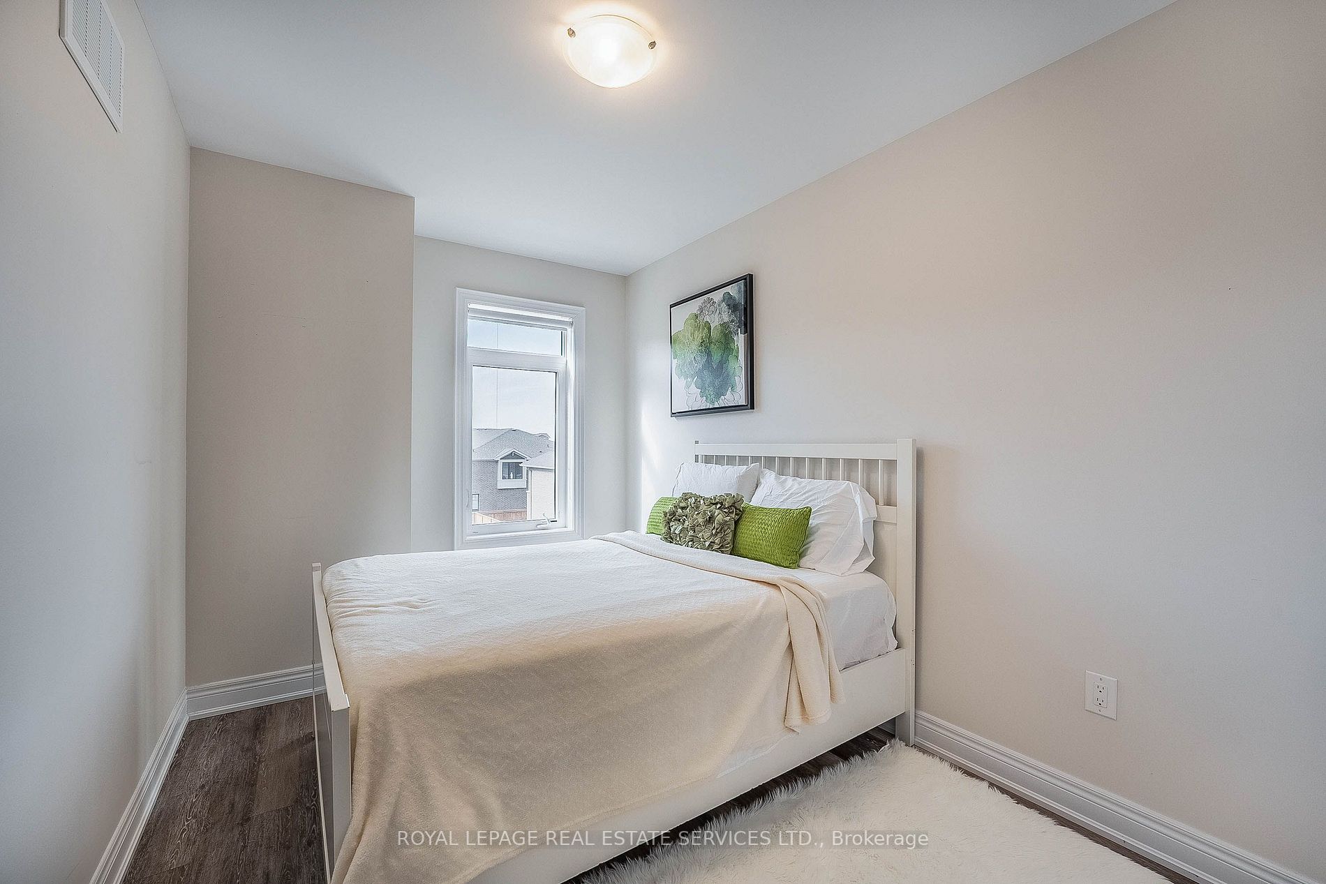 16 Waterview Lane
