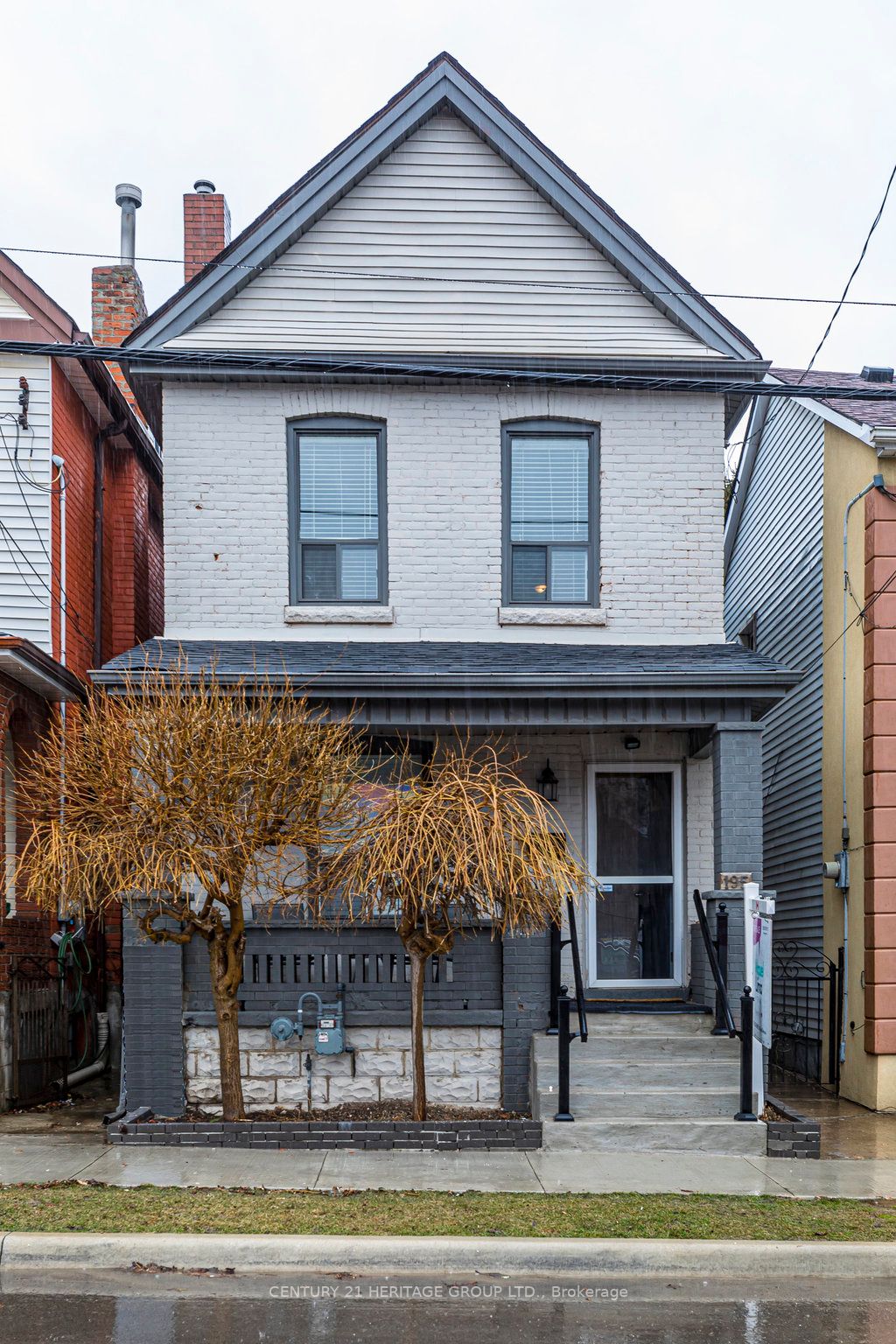 195 Caroline St N