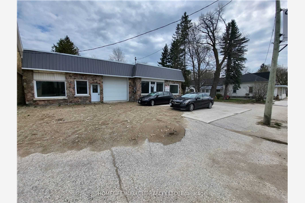 223 Garafraxa St S, West Grey