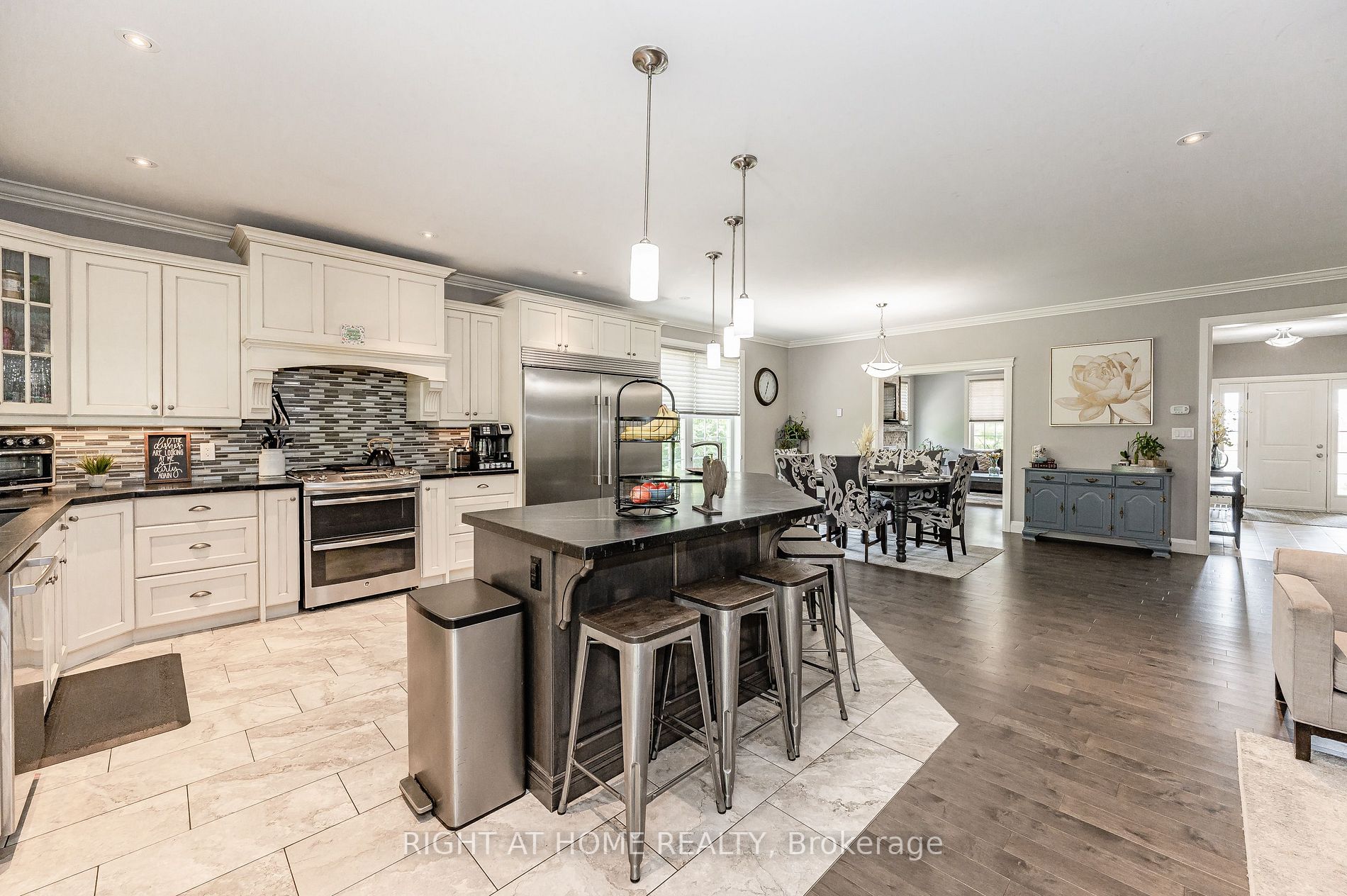 451 Garner Rd W