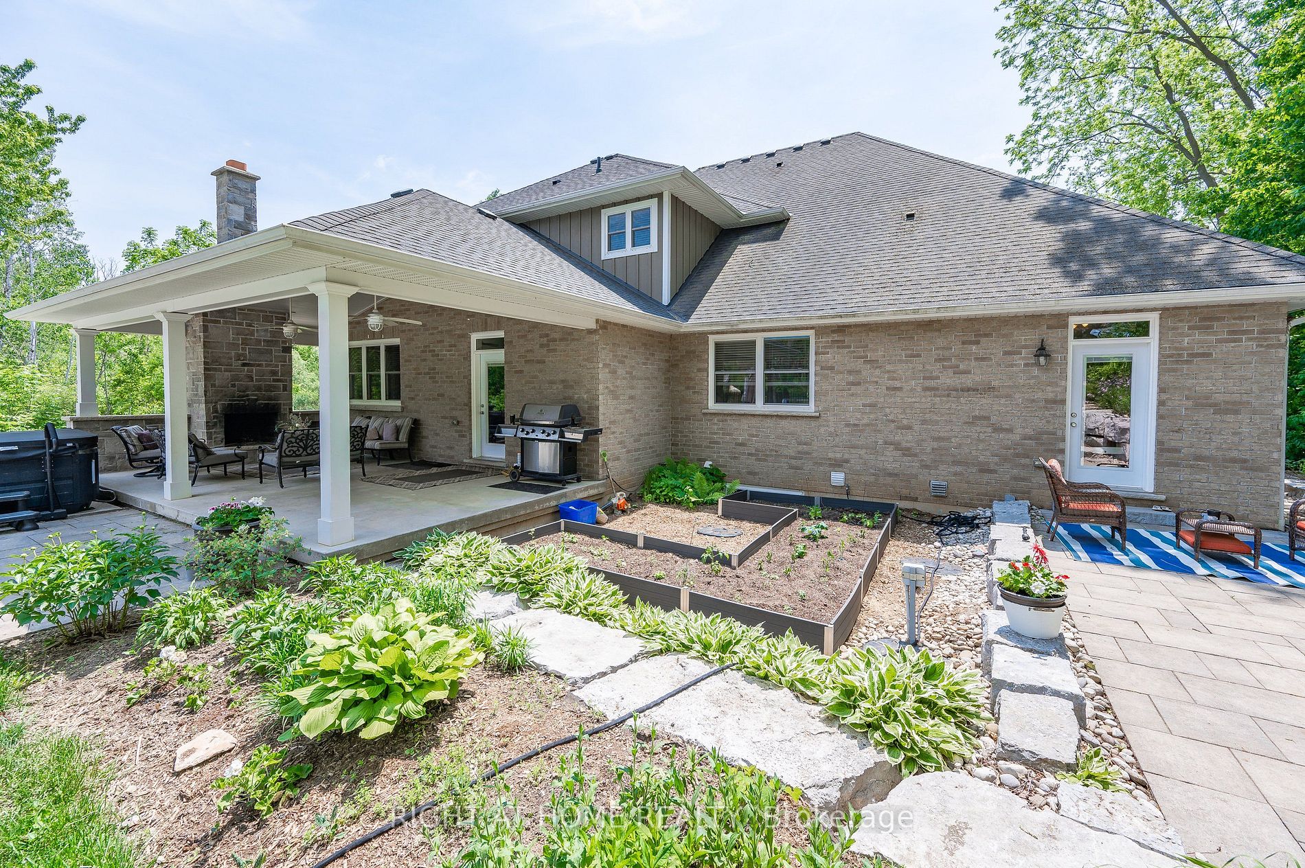 451 Garner Rd W