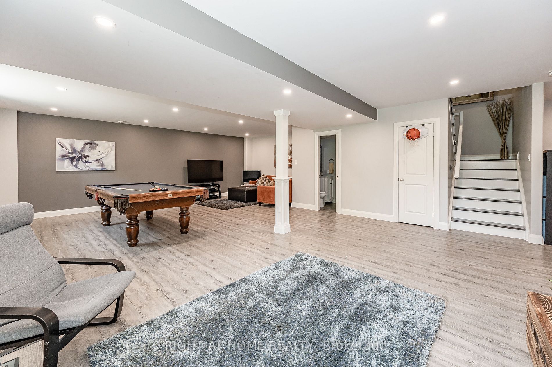 451 Garner Rd W