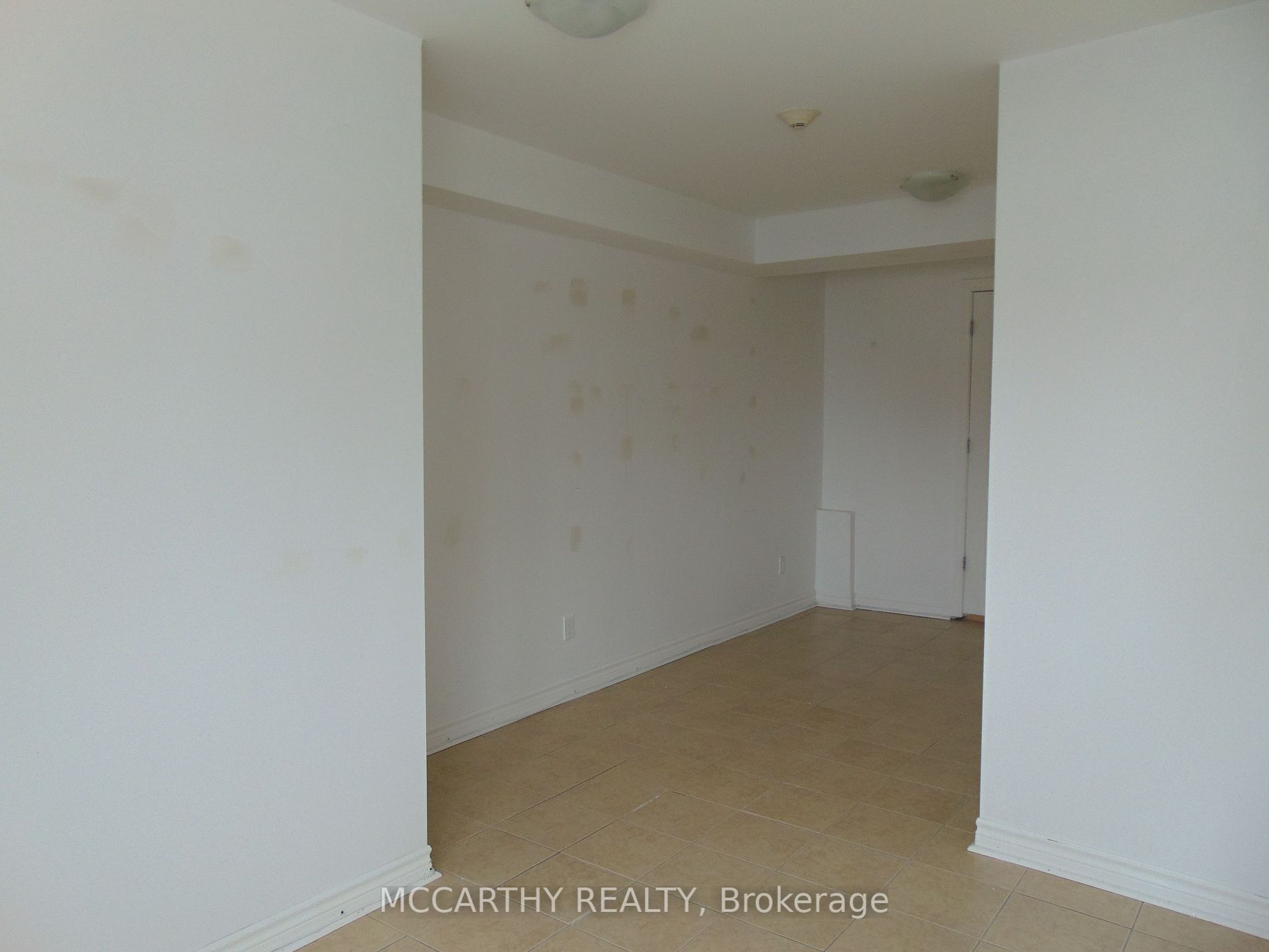 Listing X6110032 - Large Photo # 7