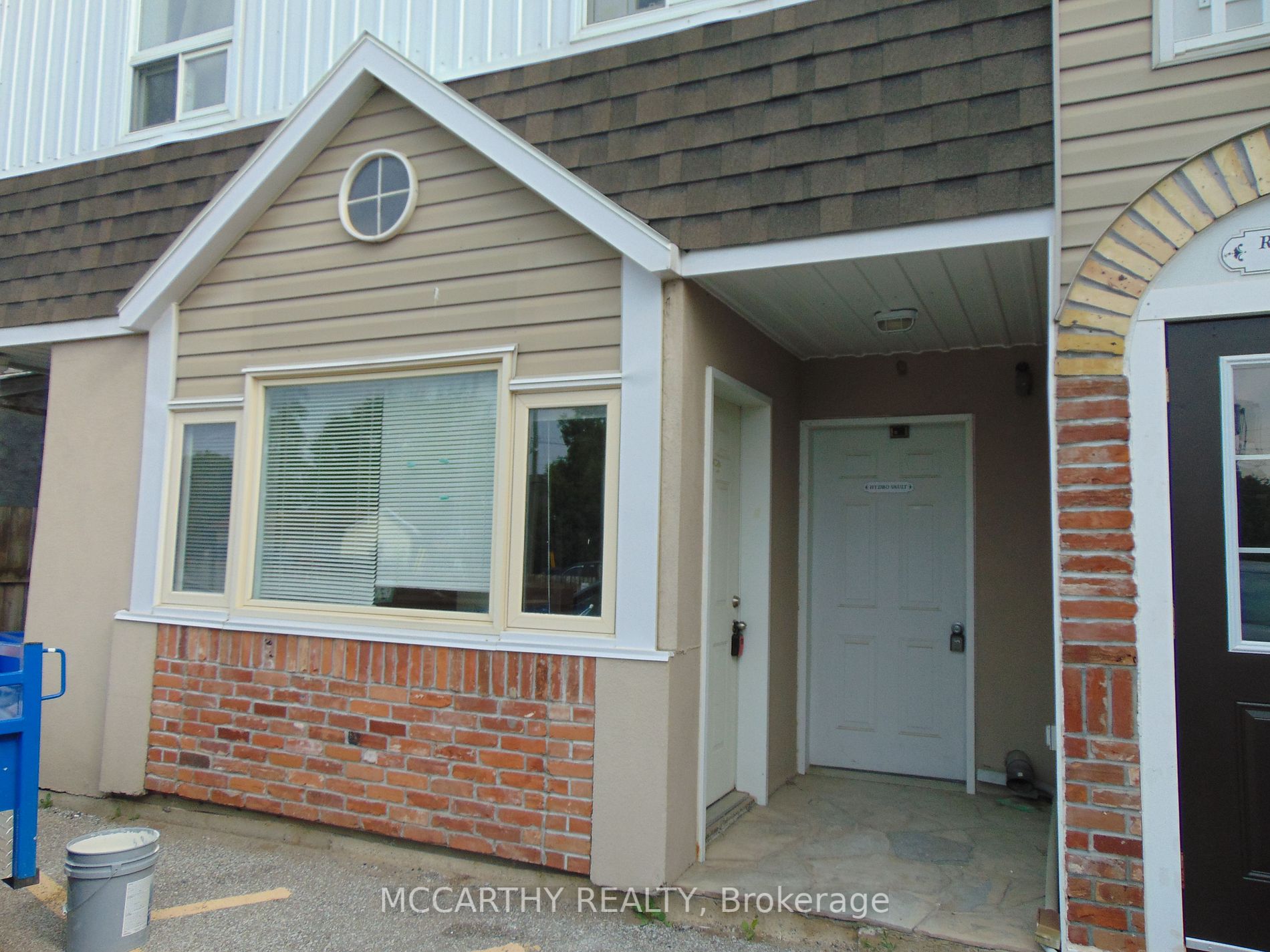 Listing X6110032 - Large Photo # 1