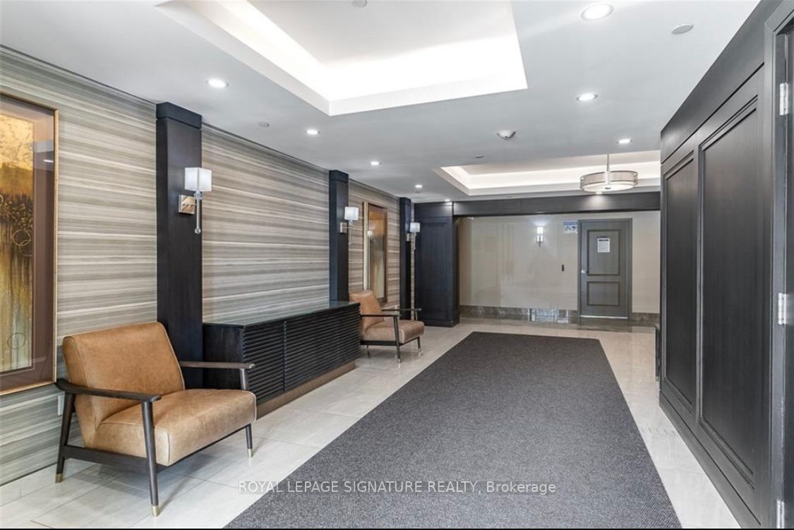 125 Shoreview Pl, #404
