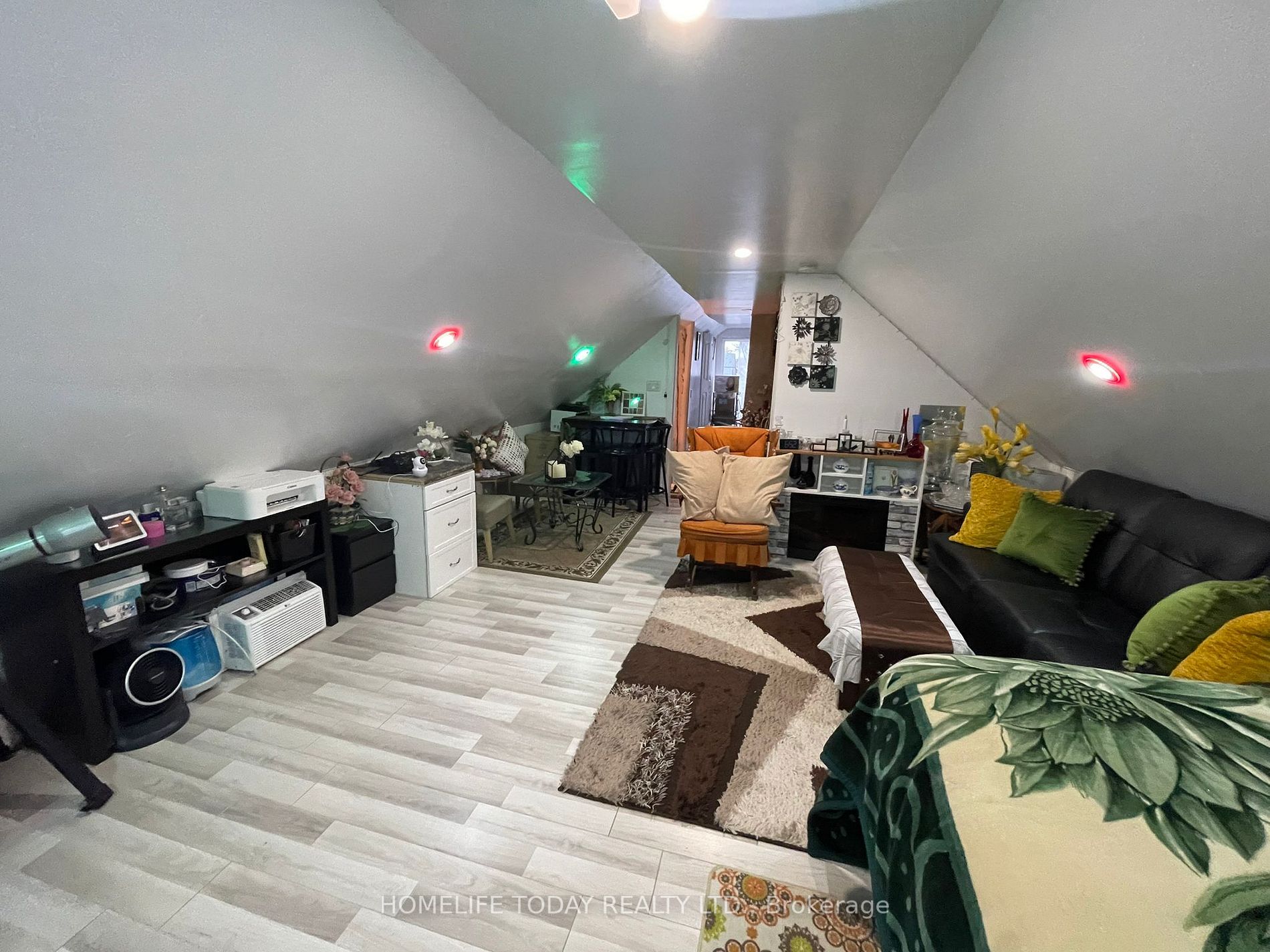1529 Hall Avenue
