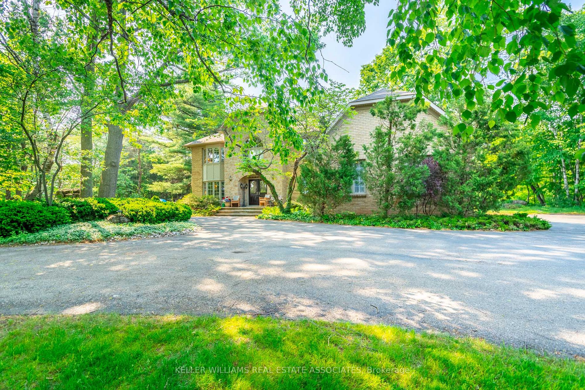 7 Blackberry Place