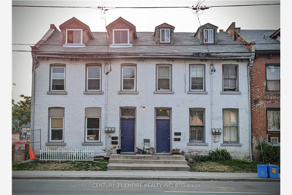 133-135 Wellington St N, Hamilton