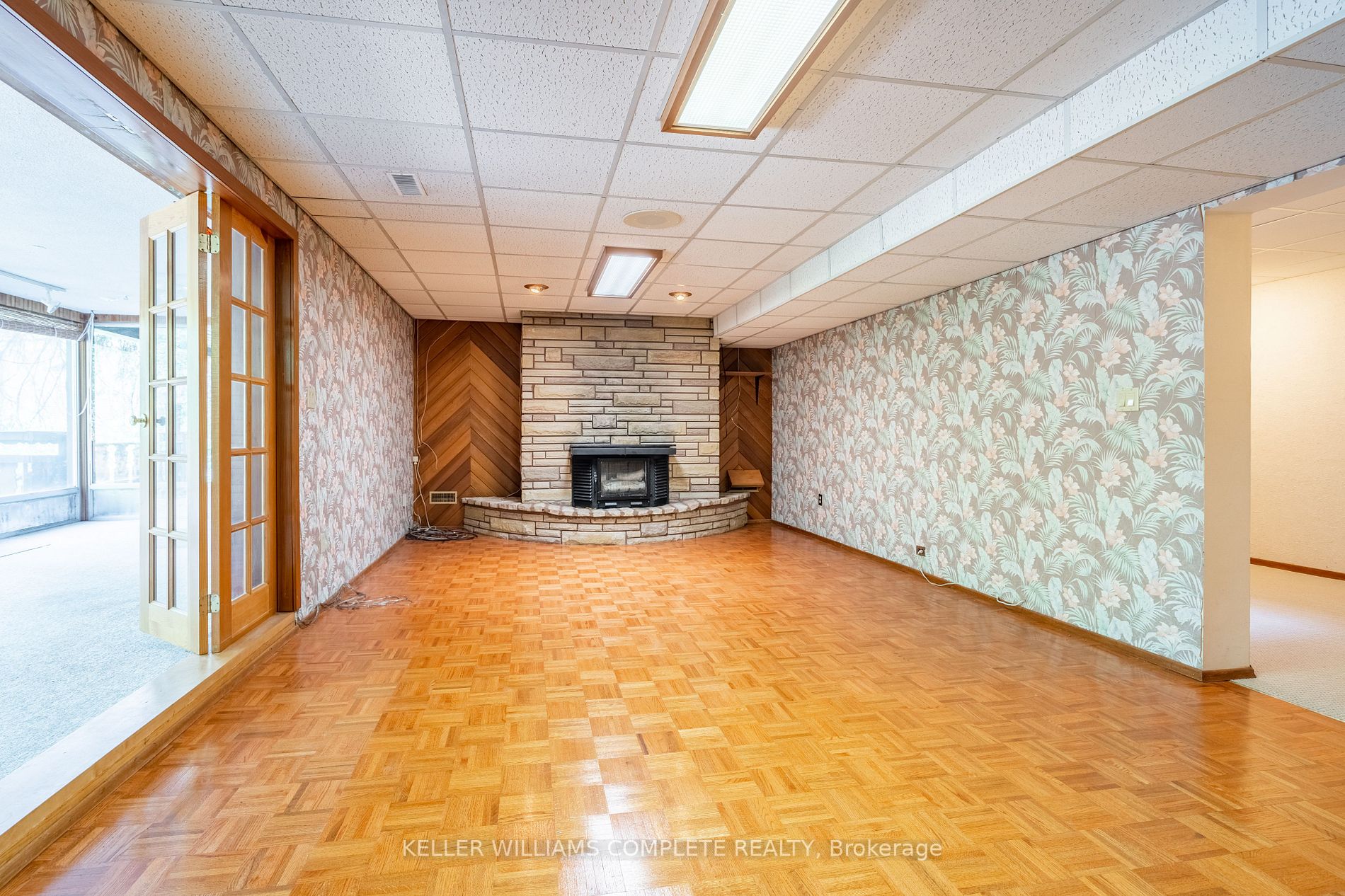 230 Lloyminn Avenue