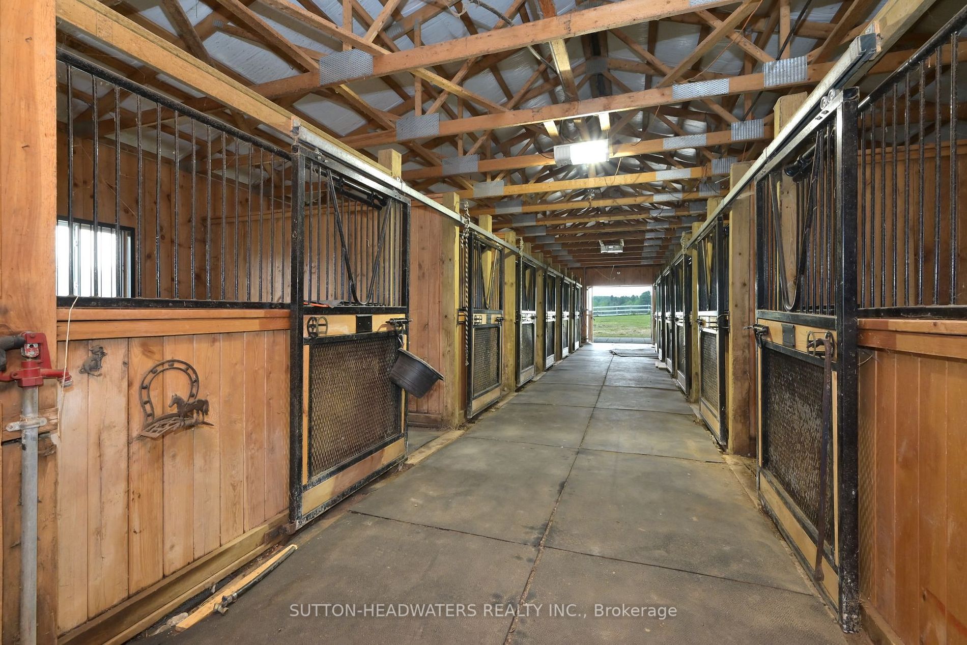 387181 20th Side Road E