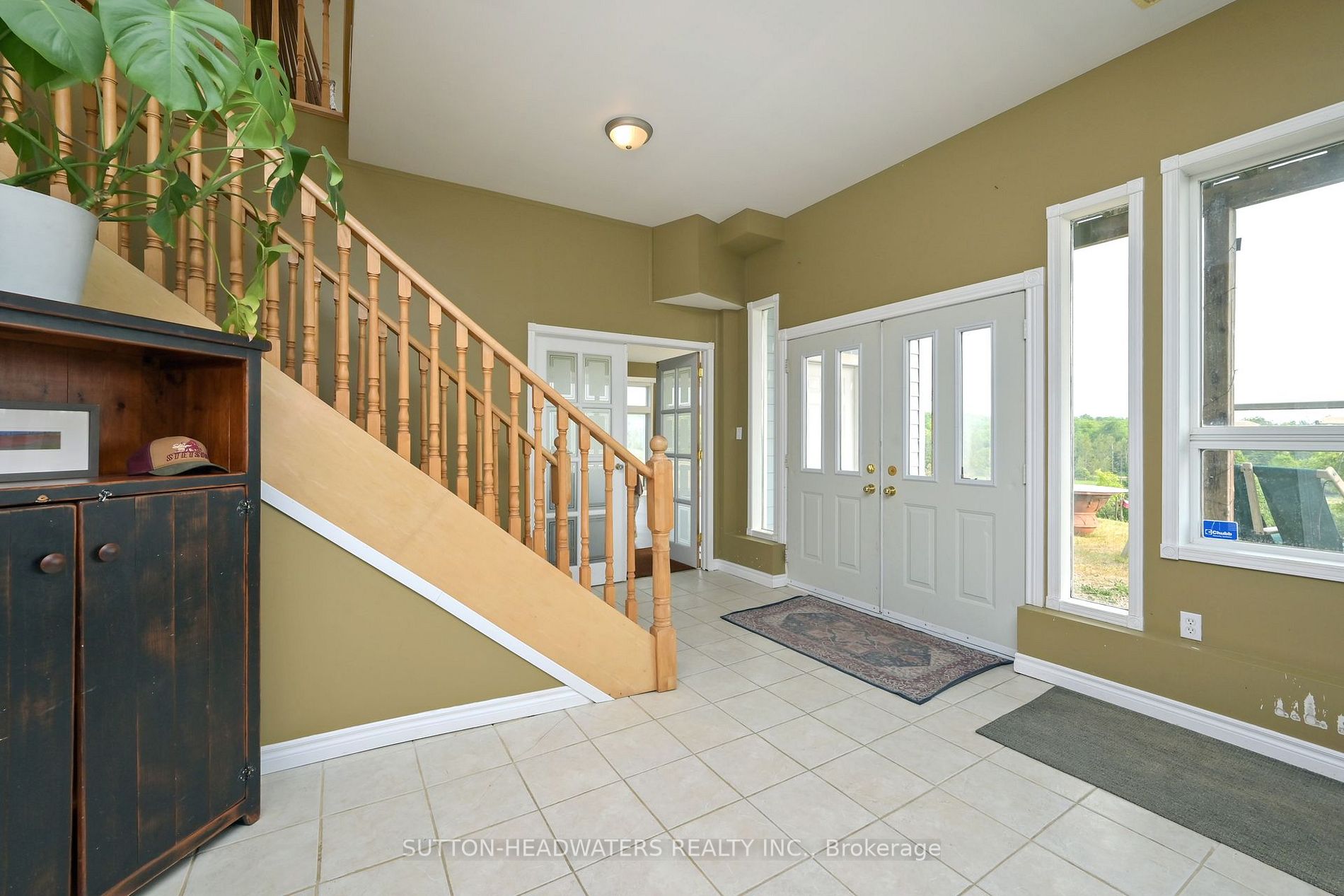 387181 20th Side Road E
