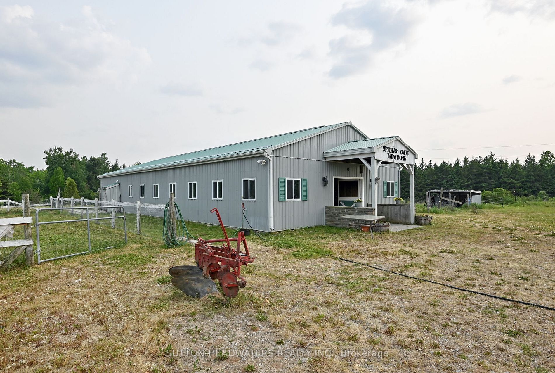 387181 20th Side Road E
