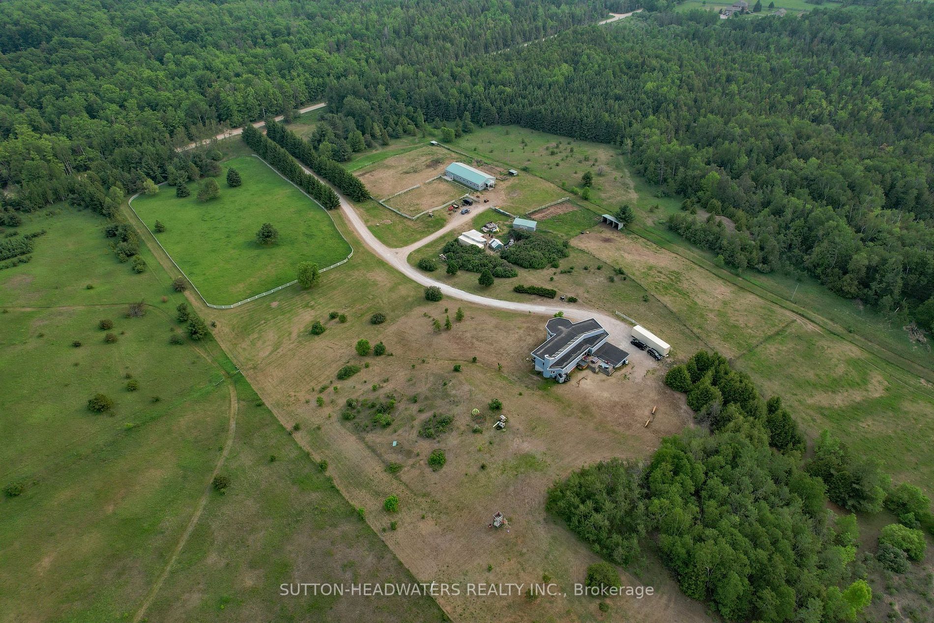 387181 20th Side Road E