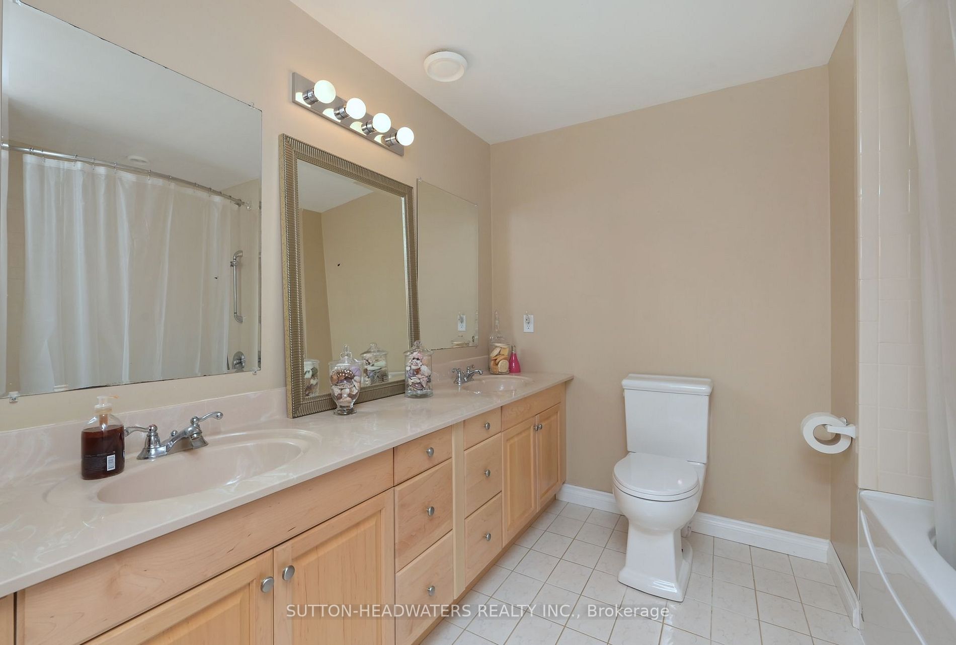 387181 20th Side Road E