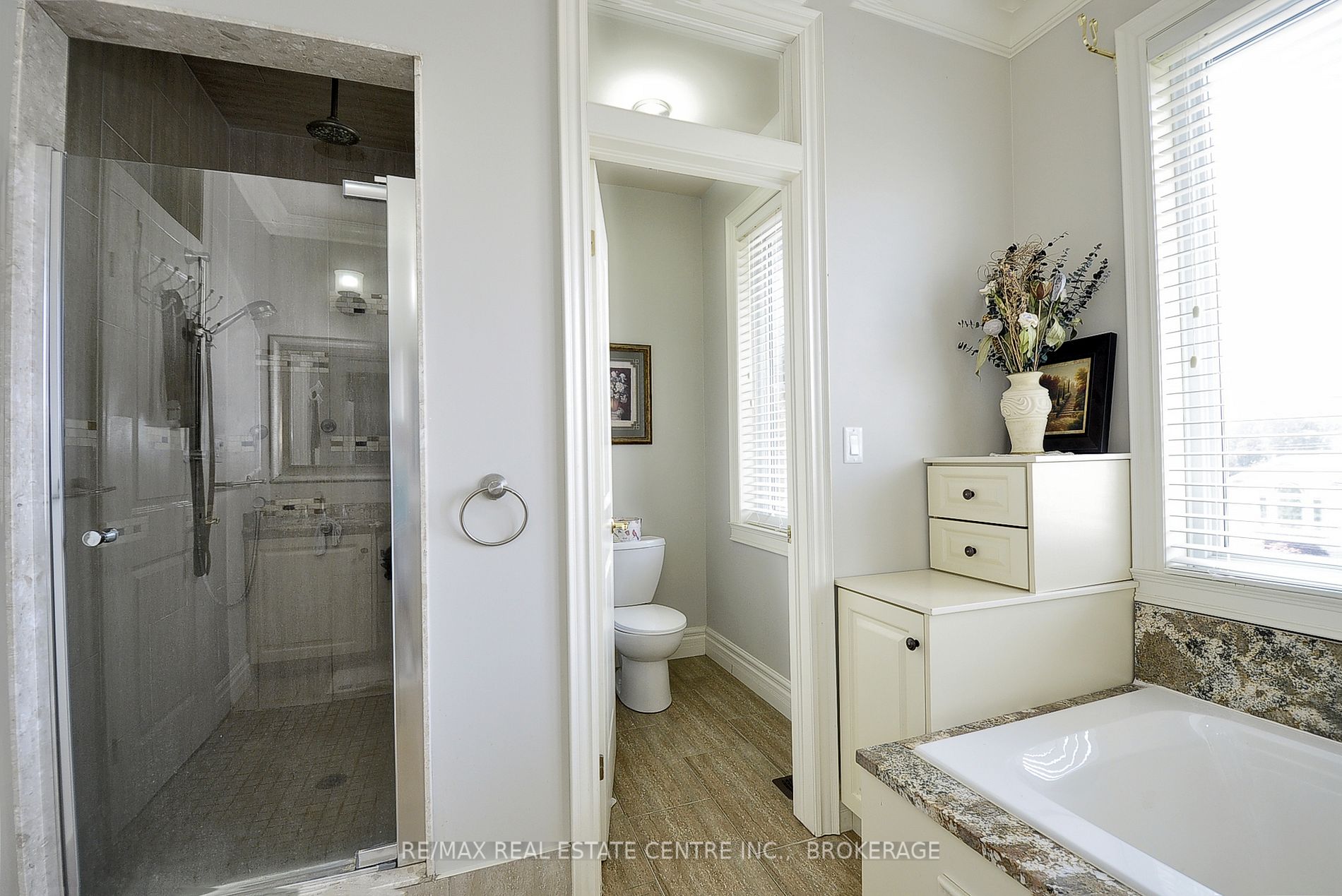 Listing X6127184 - Large Photo # 29