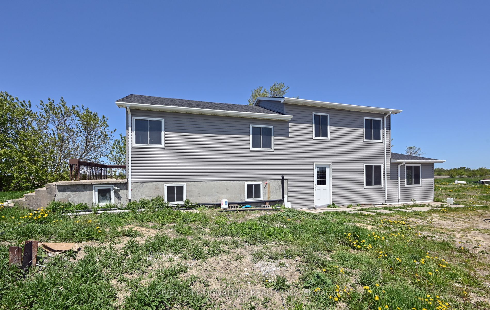 375077 6th Line