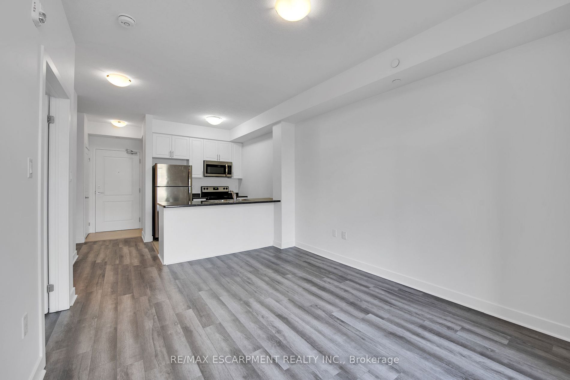 125 Shoreview Pl, #101
