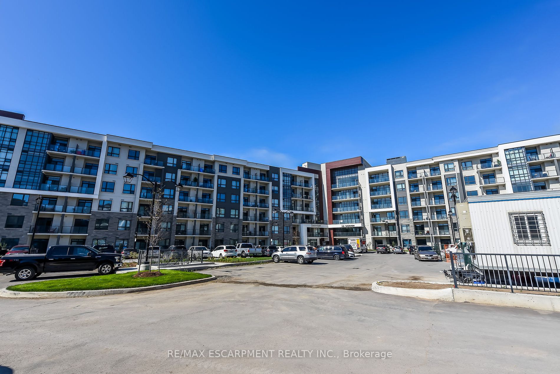 125 Shoreview Pl, #101