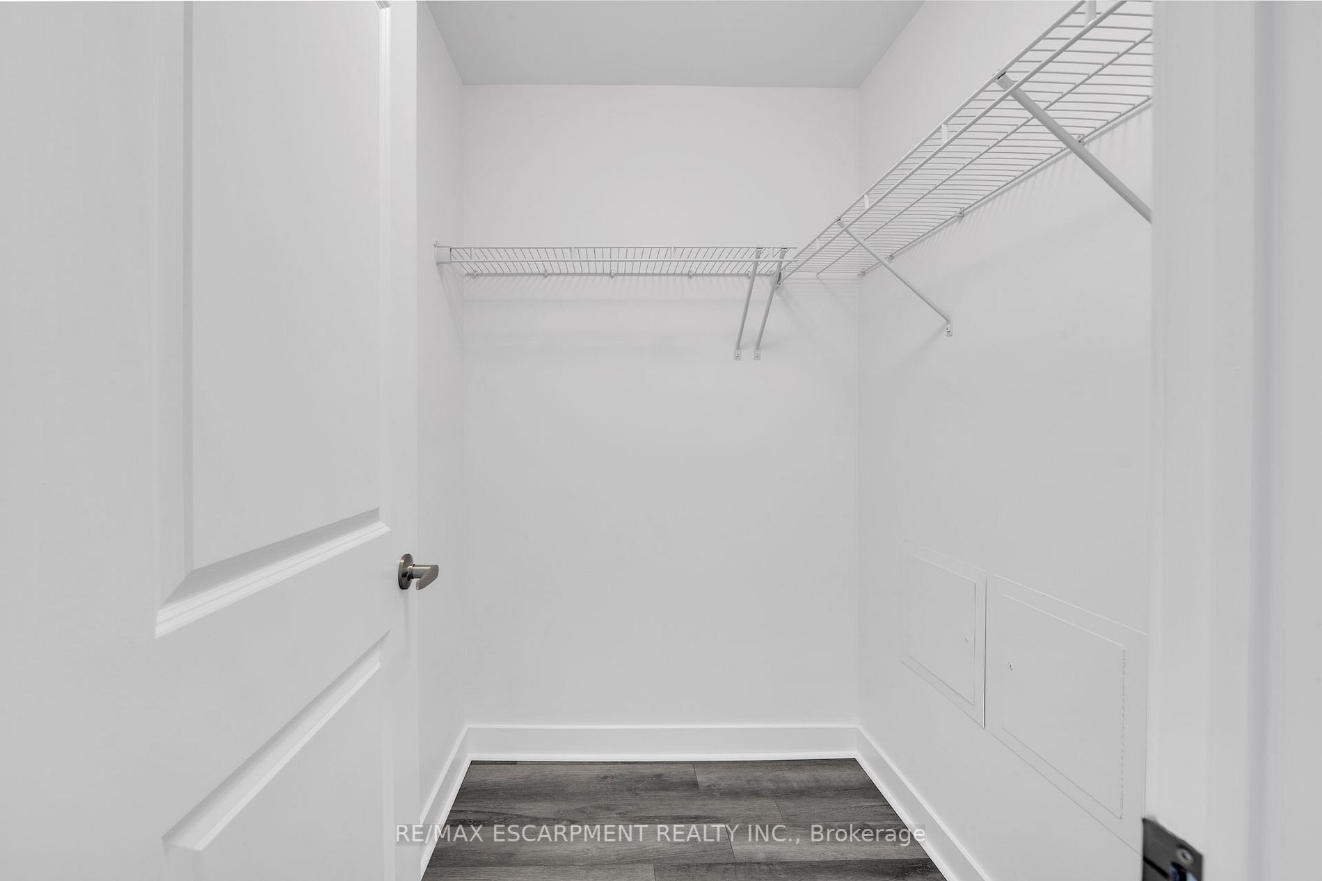 125 Shoreview Pl, #101