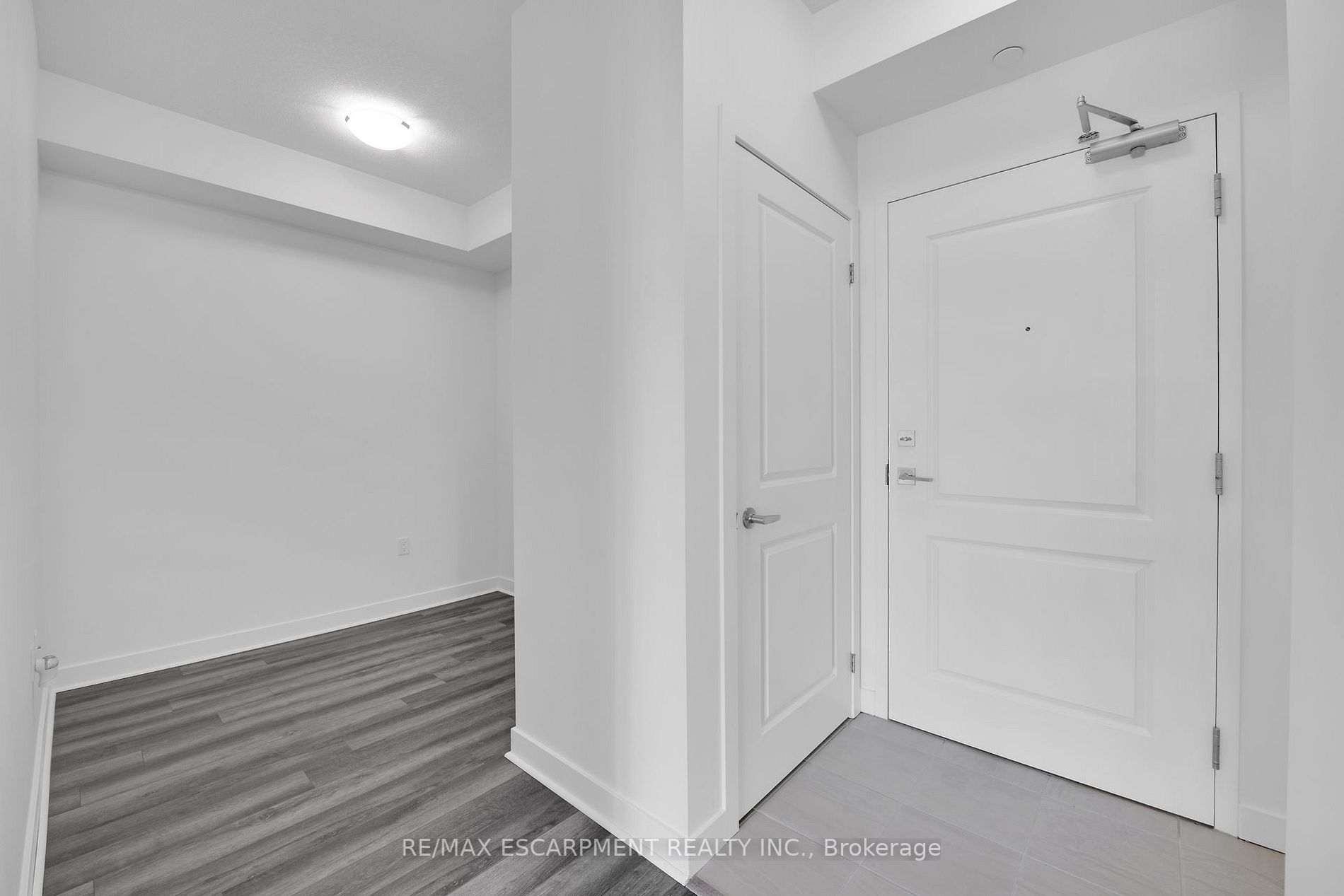 125 Shoreview Pl, #101