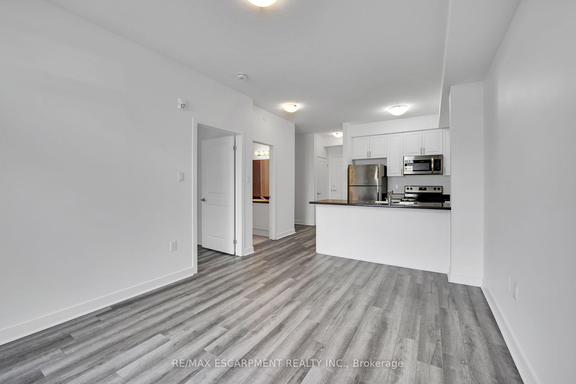 125 Shoreview Pl, #101