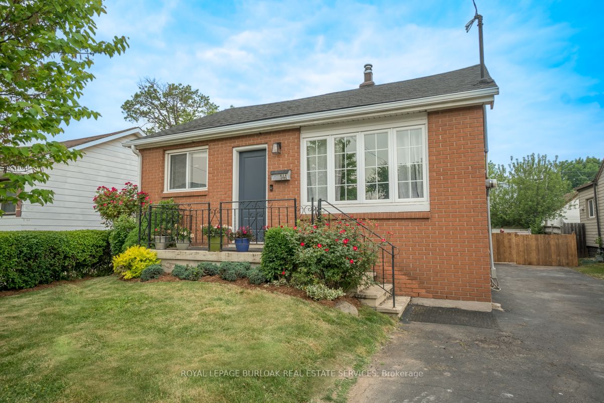 141 Walter Ave N, Hamilton