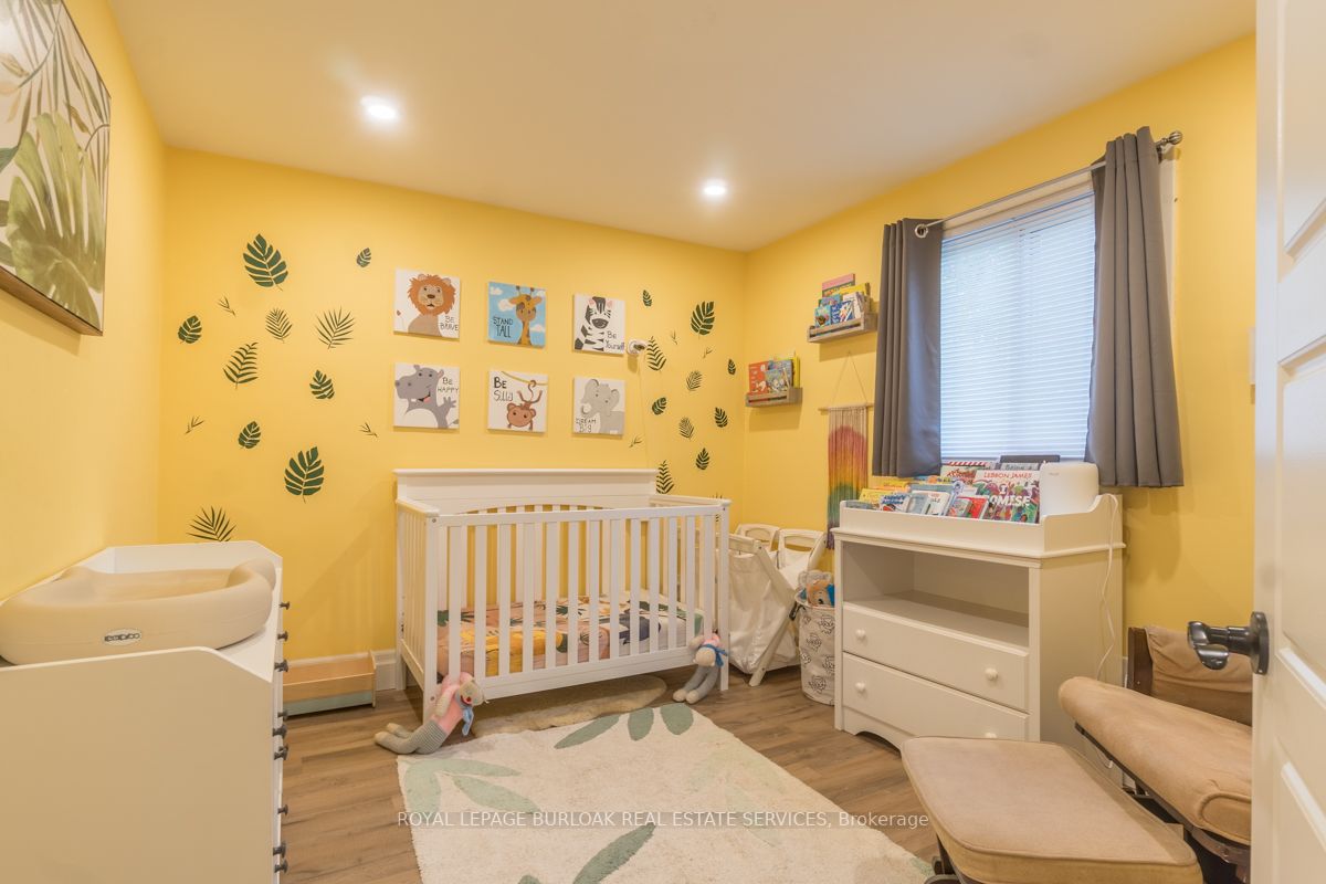 141 Walter Ave N, Hamilton