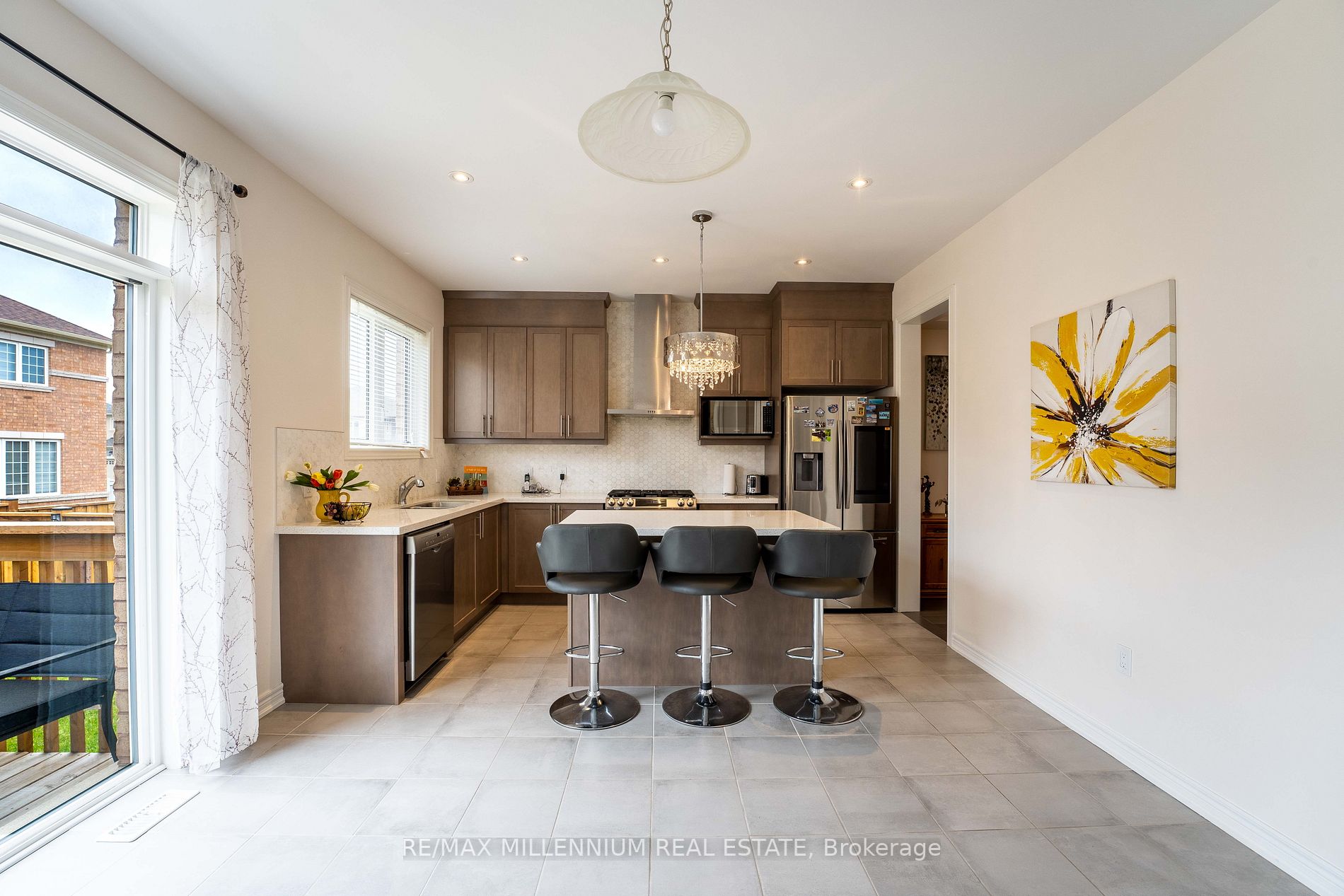 59 Findlay Dr