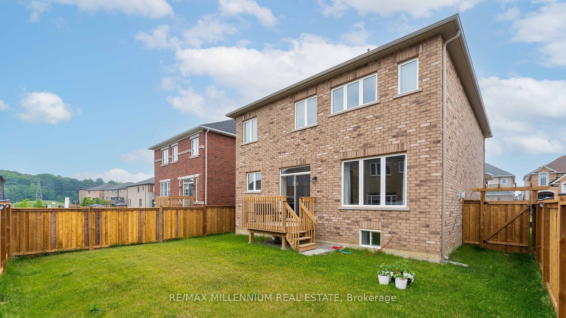 59 Findlay Dr