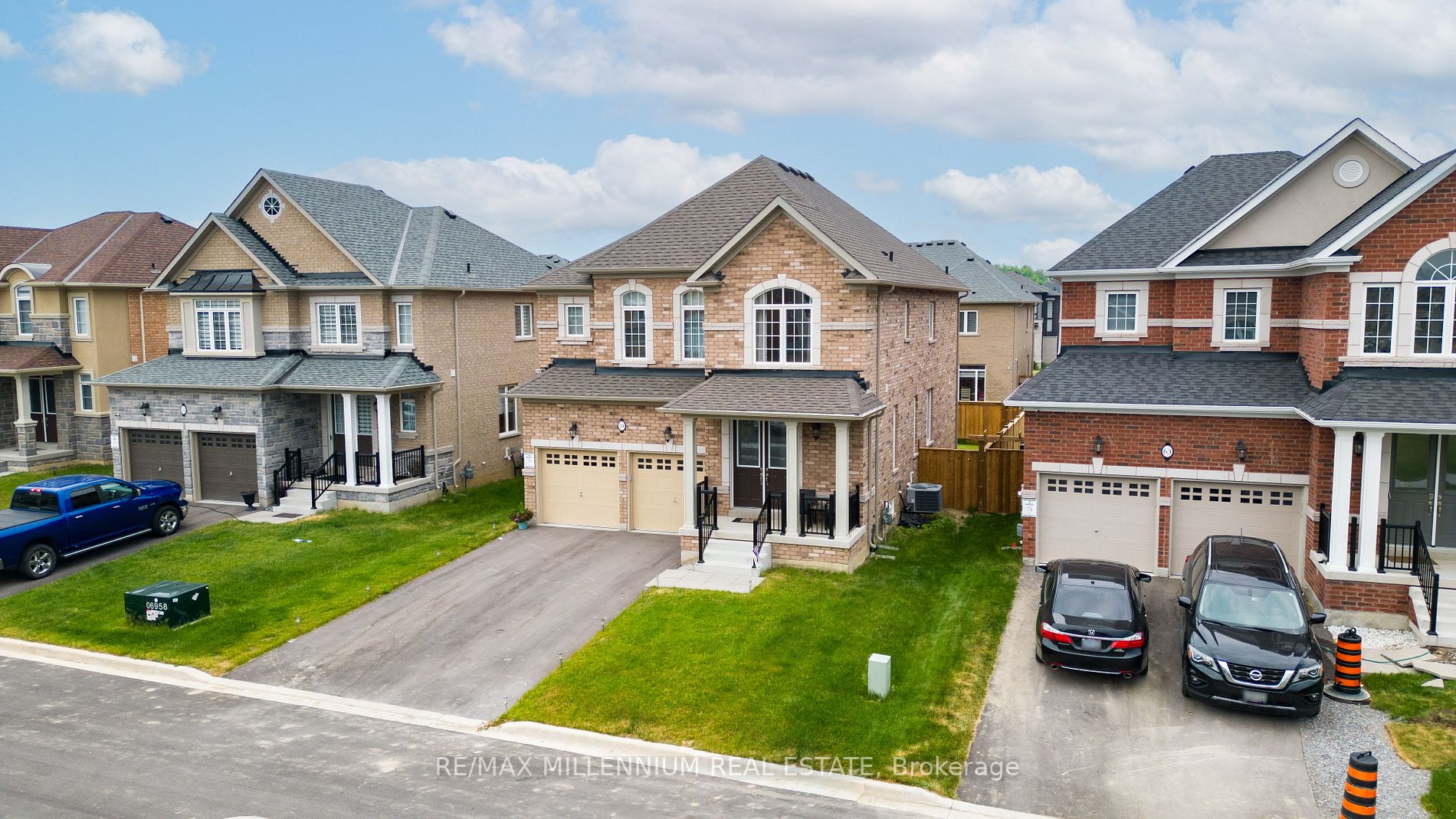 59 Findlay Dr