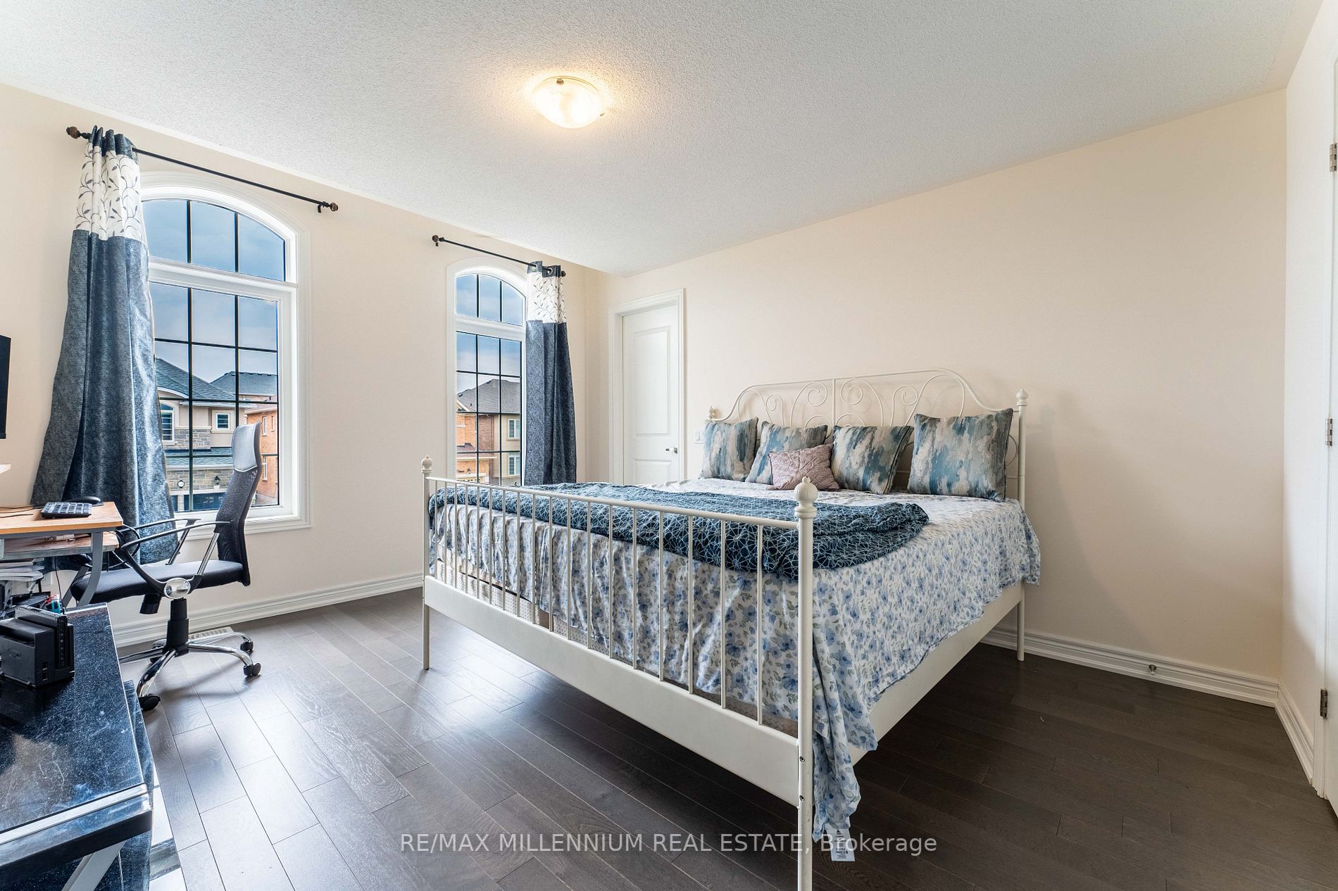 59 Findlay Dr