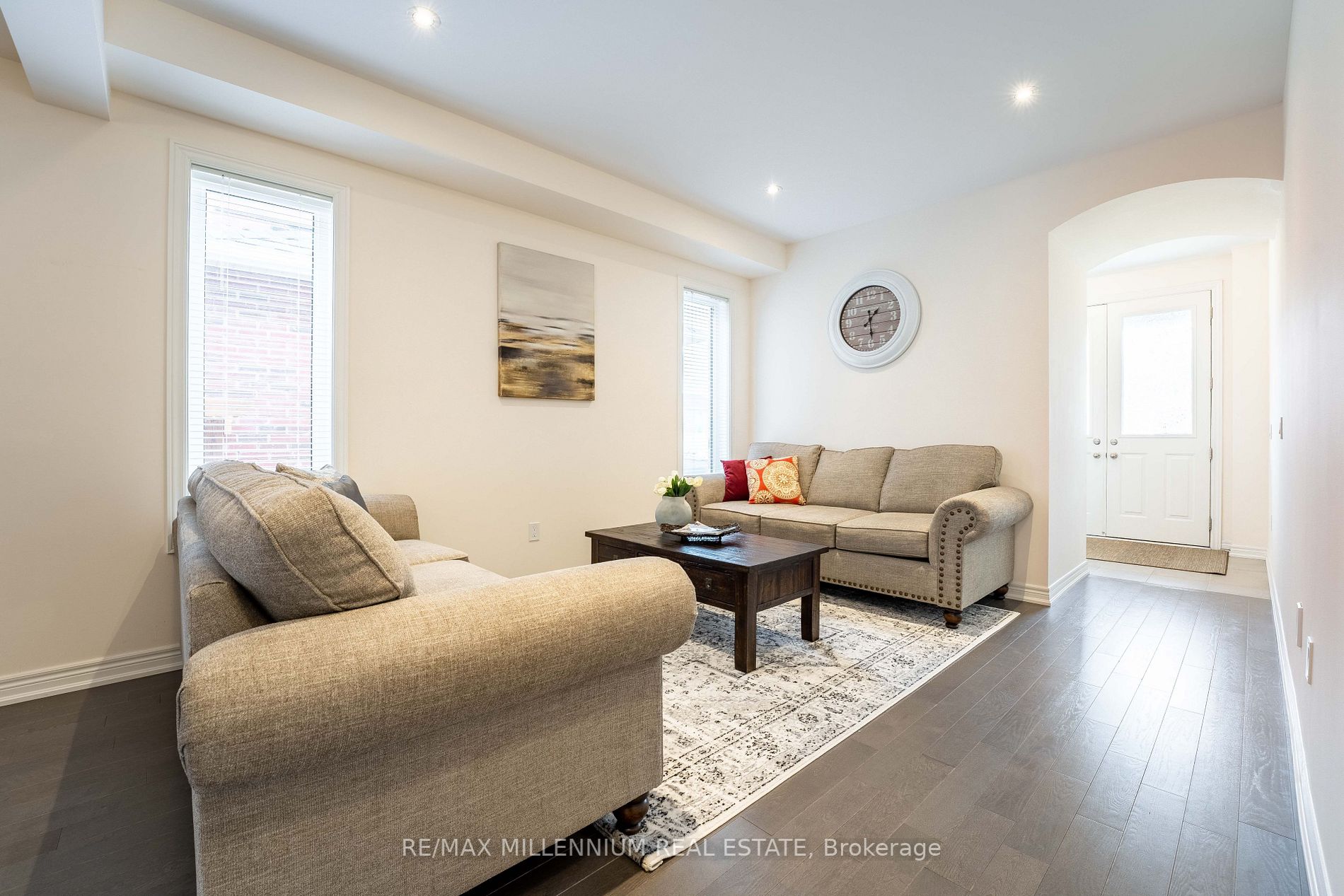59 Findlay Dr