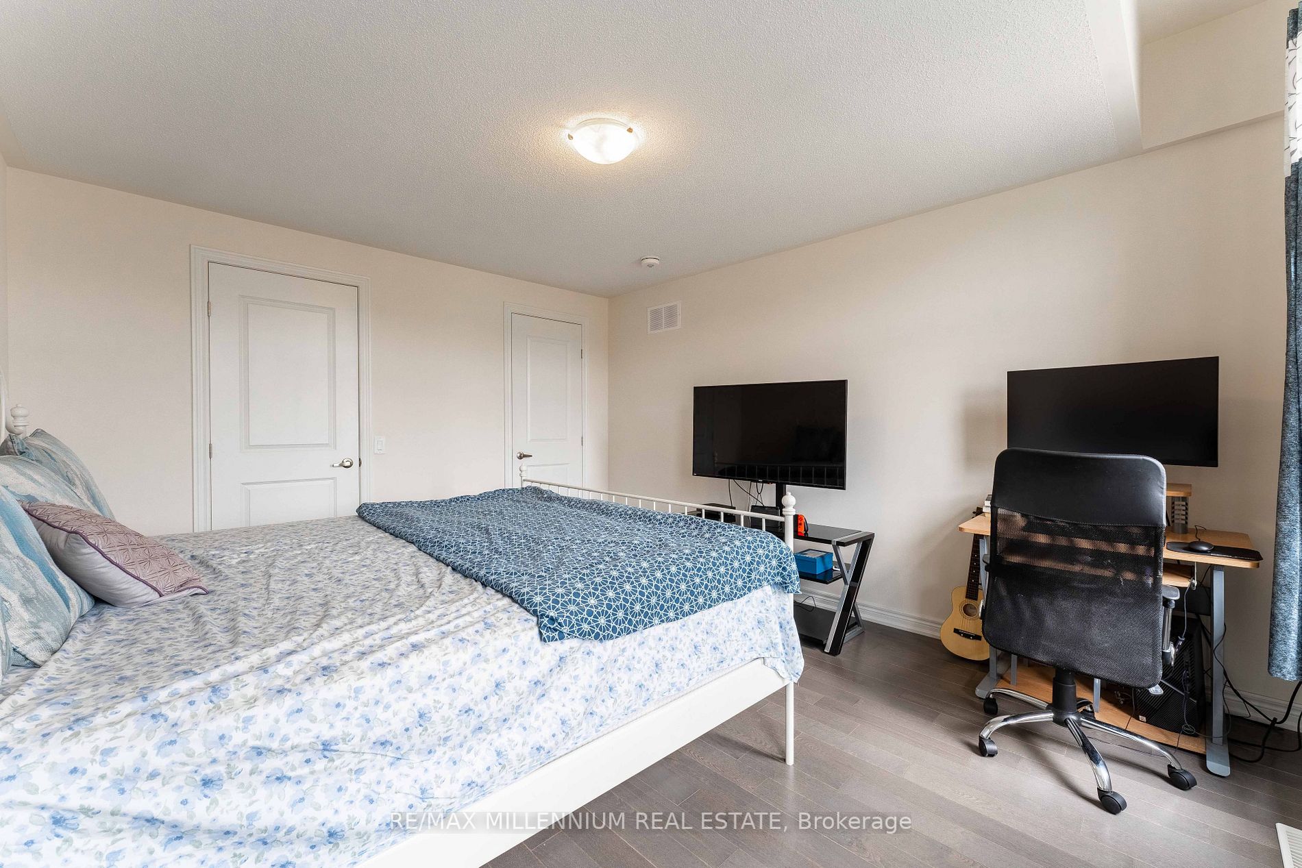 59 Findlay Dr