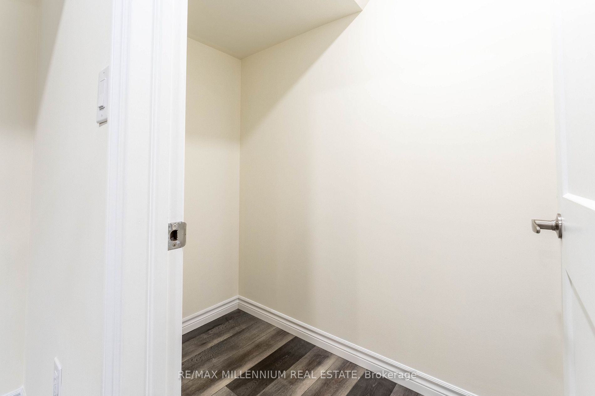 59 Findlay Dr