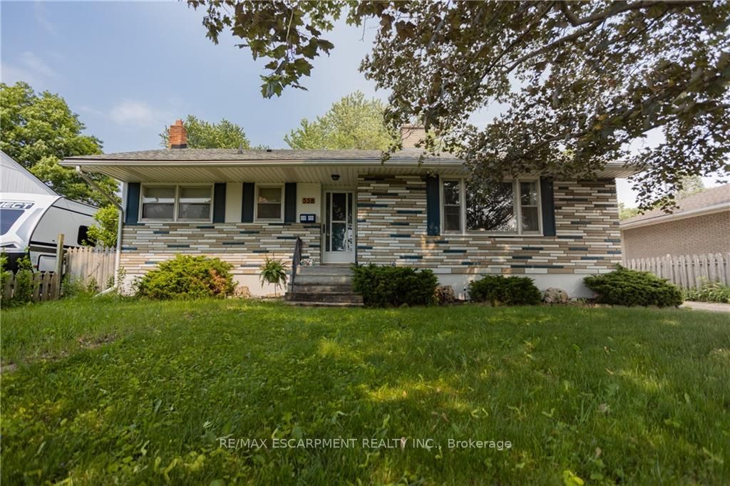558 Geneva St