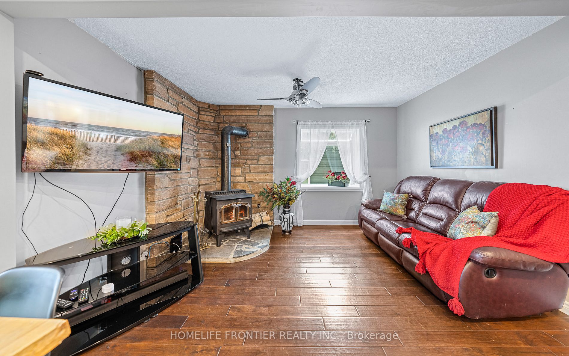 6 Lakeview Park Road