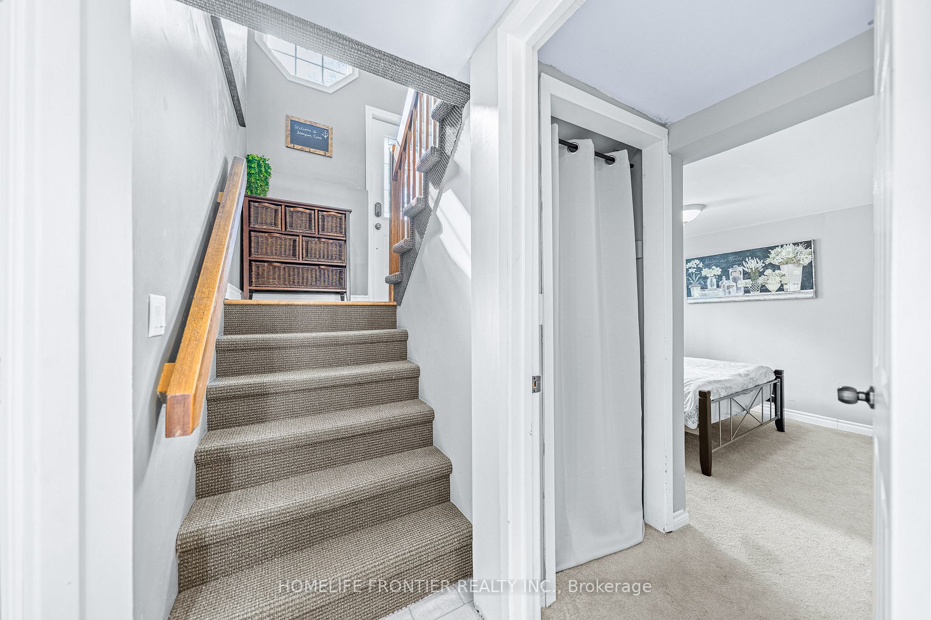 6 Lakeview Park Road