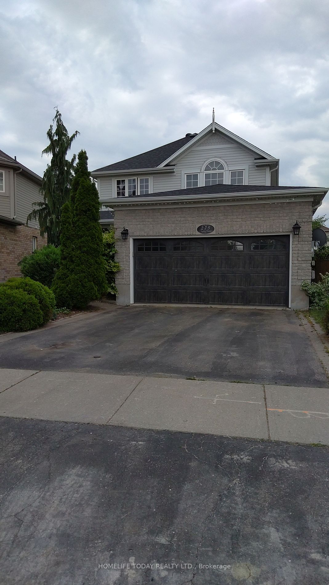 275 Farley Dr